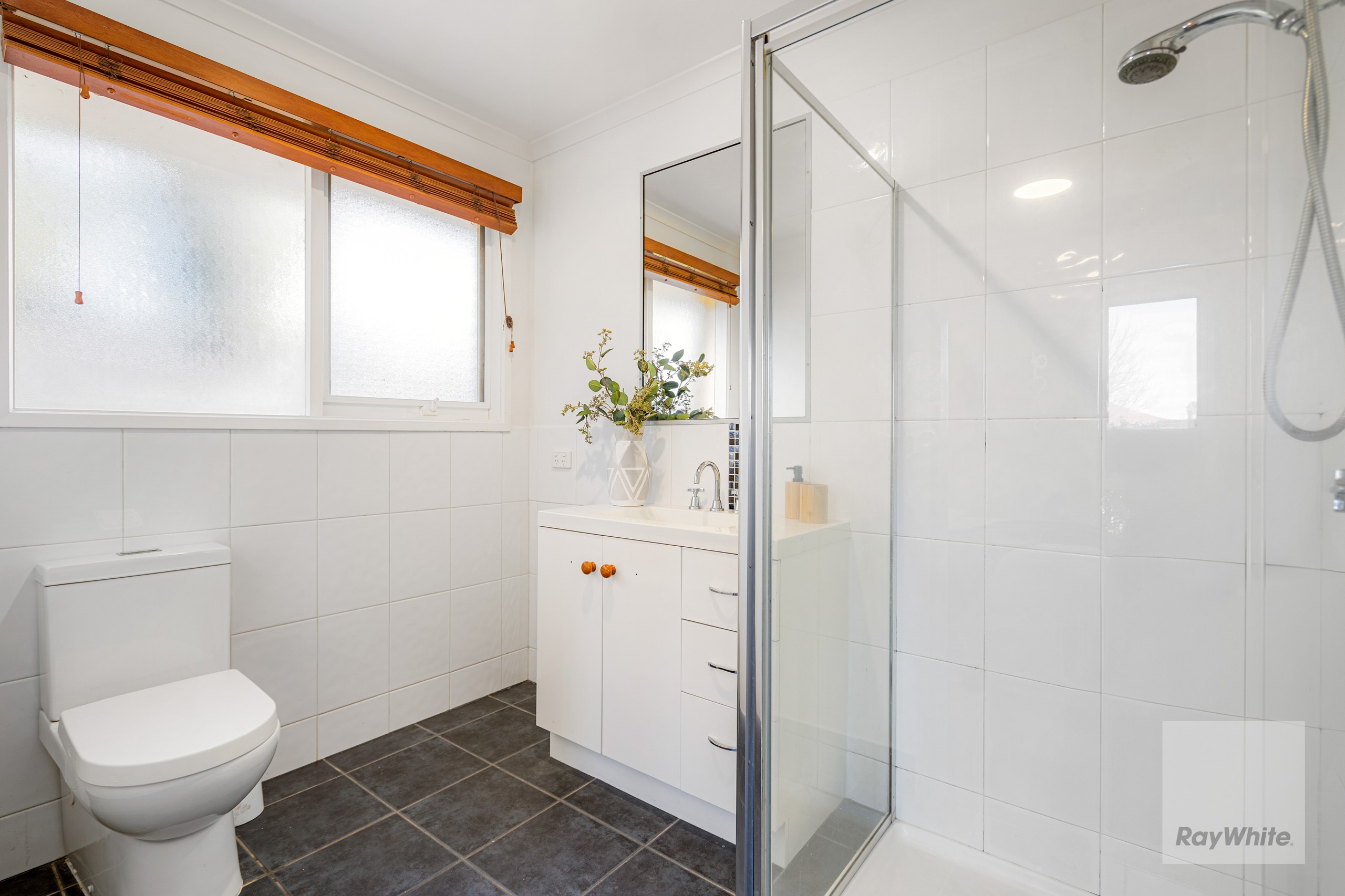 292 Centenary Avenue, Melton West, VIC 3337