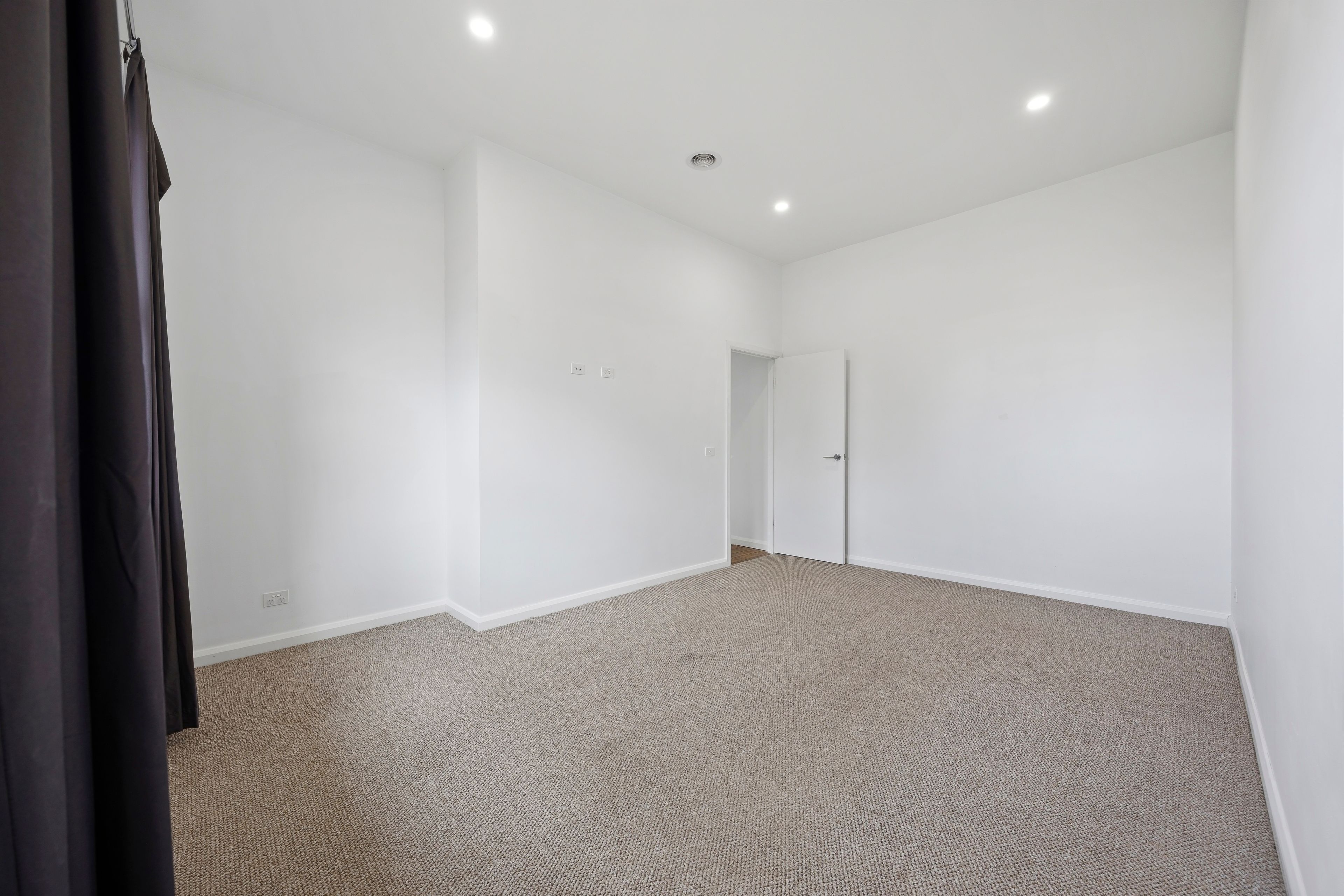 109 Brougham Street — photo 5 of 21