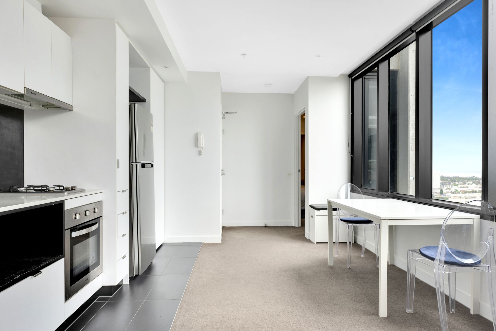 2601/7 Katherine Place — photo 5 of 14