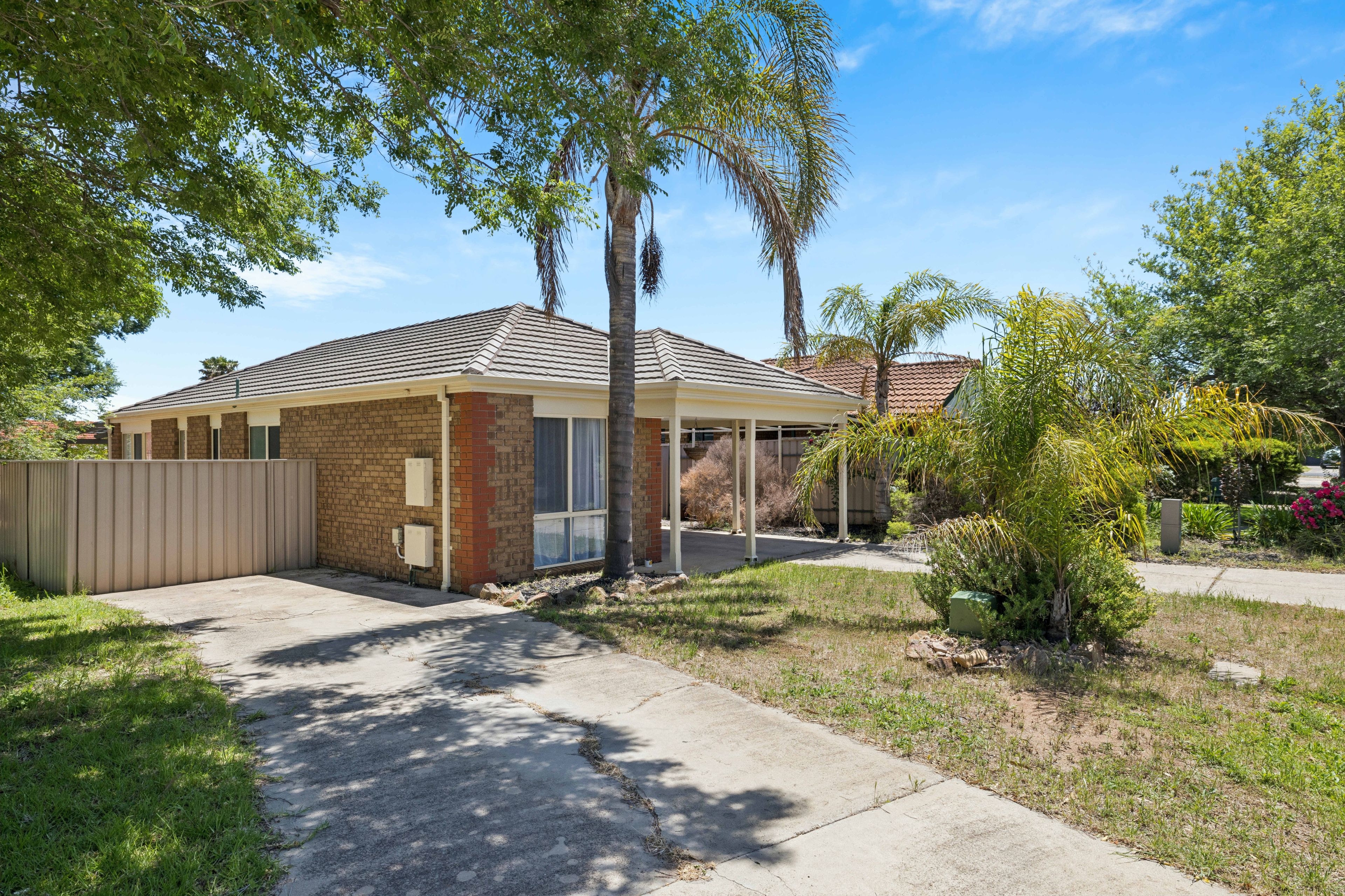 39 cambourne Crescent, Seaford SA 5169
