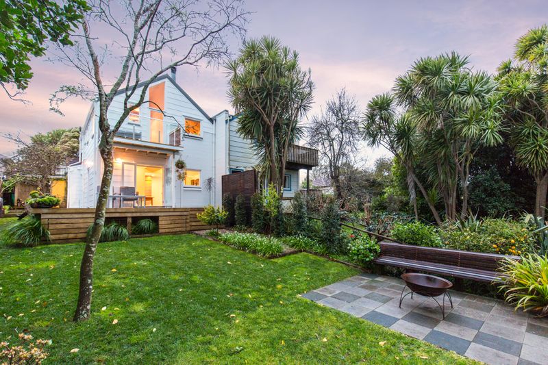 Don't judge this book by its cover - Waterview