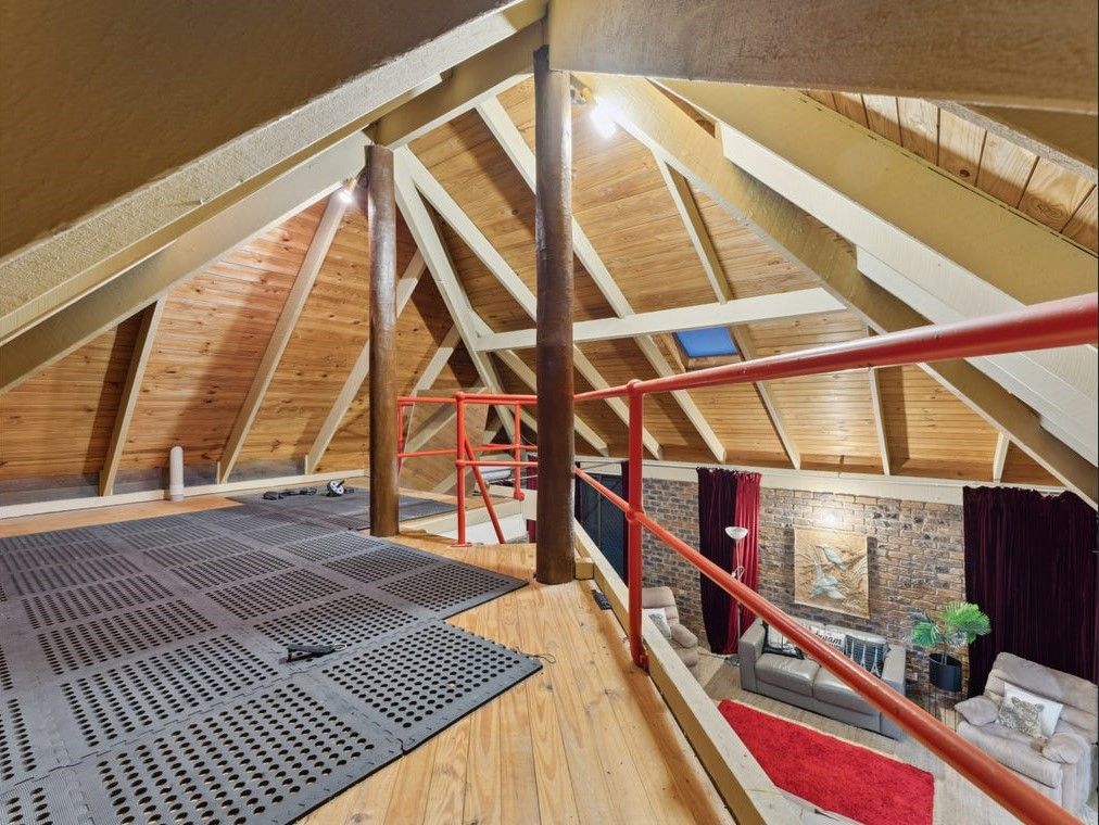 6 Manara Place — photo 13 of 29