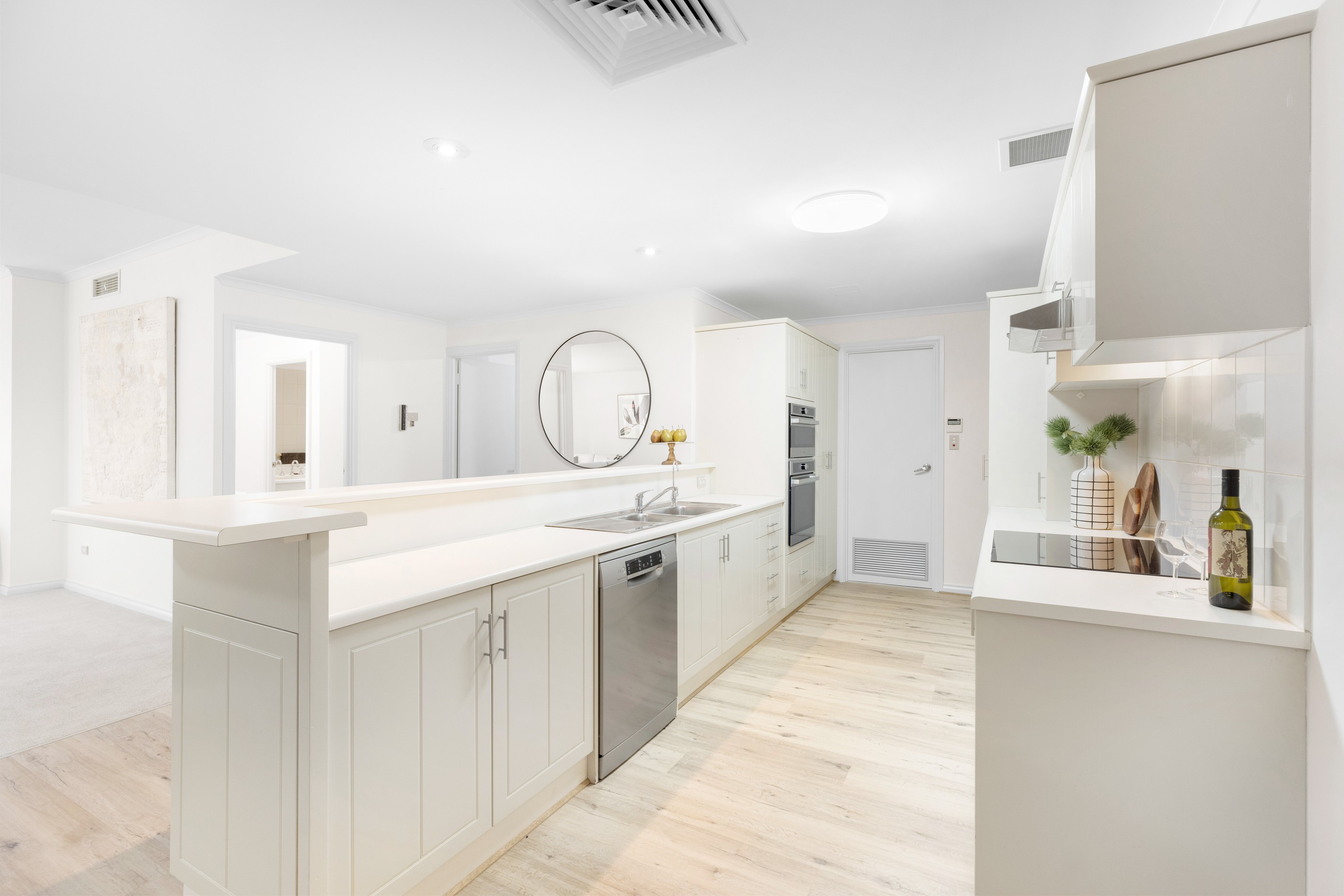 16/9-11 South Esplanade, Glenelg, SA 5045