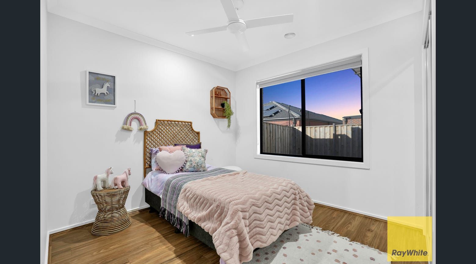 8 Tait Street — photo 3 of 17