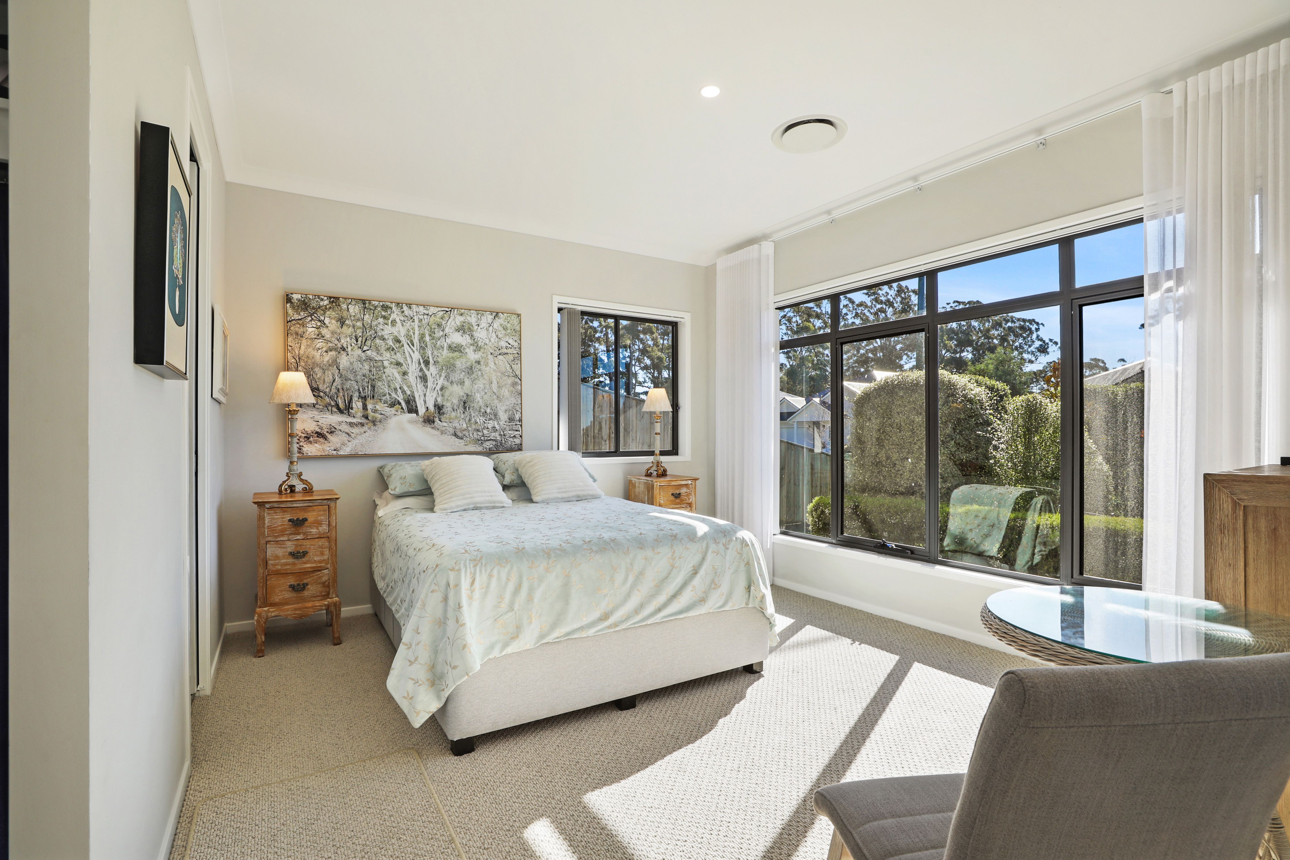 8 Sherwin Crescent — photo 6 of 15