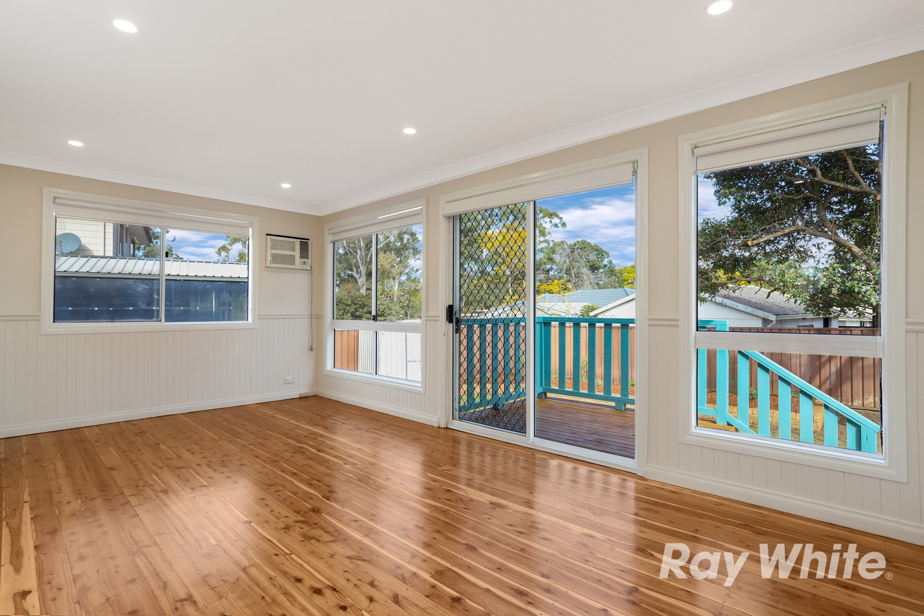 8 Tulloch Place, St Clair, NSW 2759