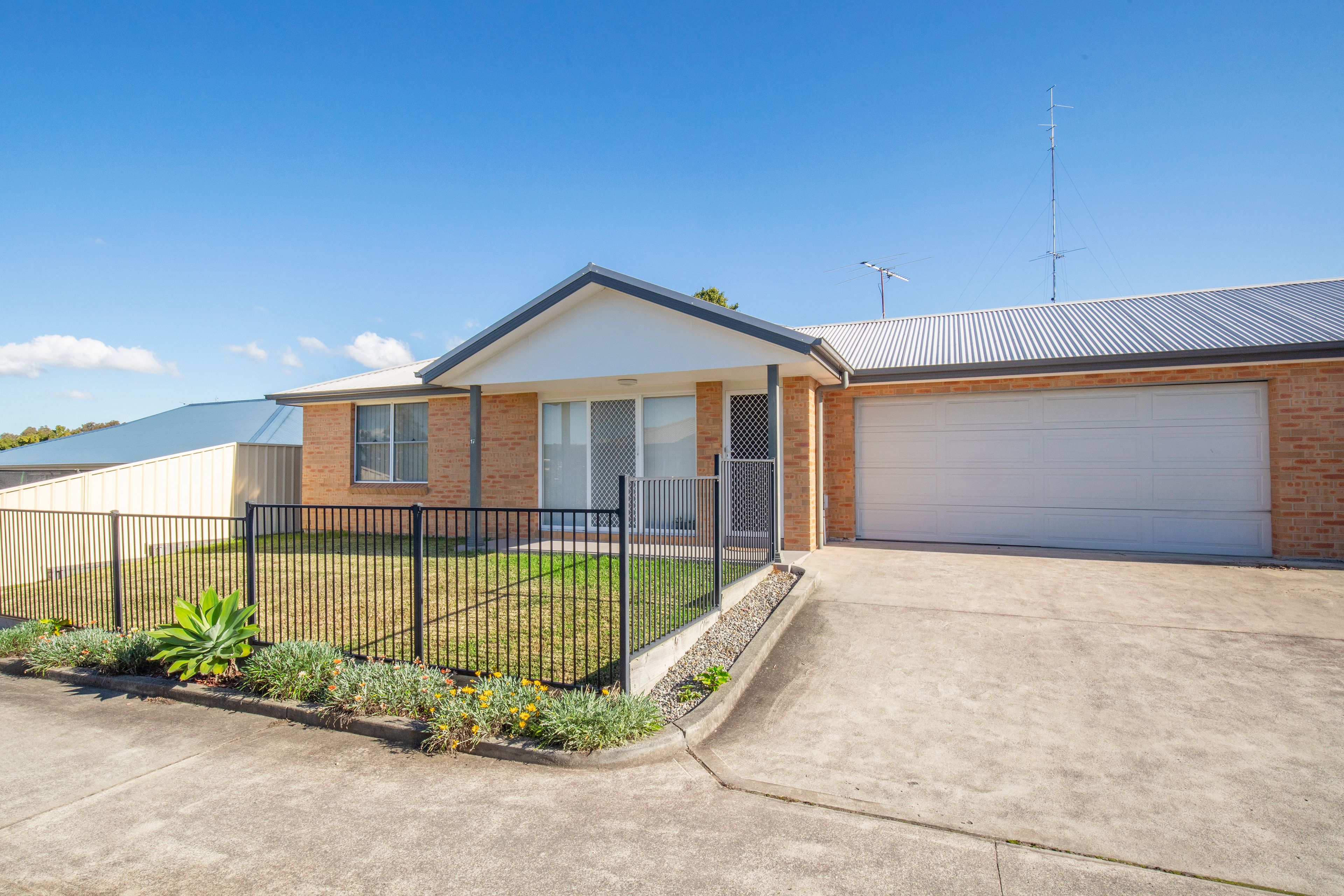 17/14-18 Croudace Road, Elermore Vale, NSW 2287
