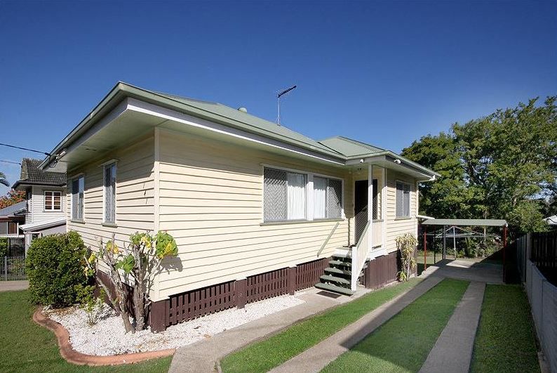 141 Broadwater Road, Mount Gravatt East, QLD 4122