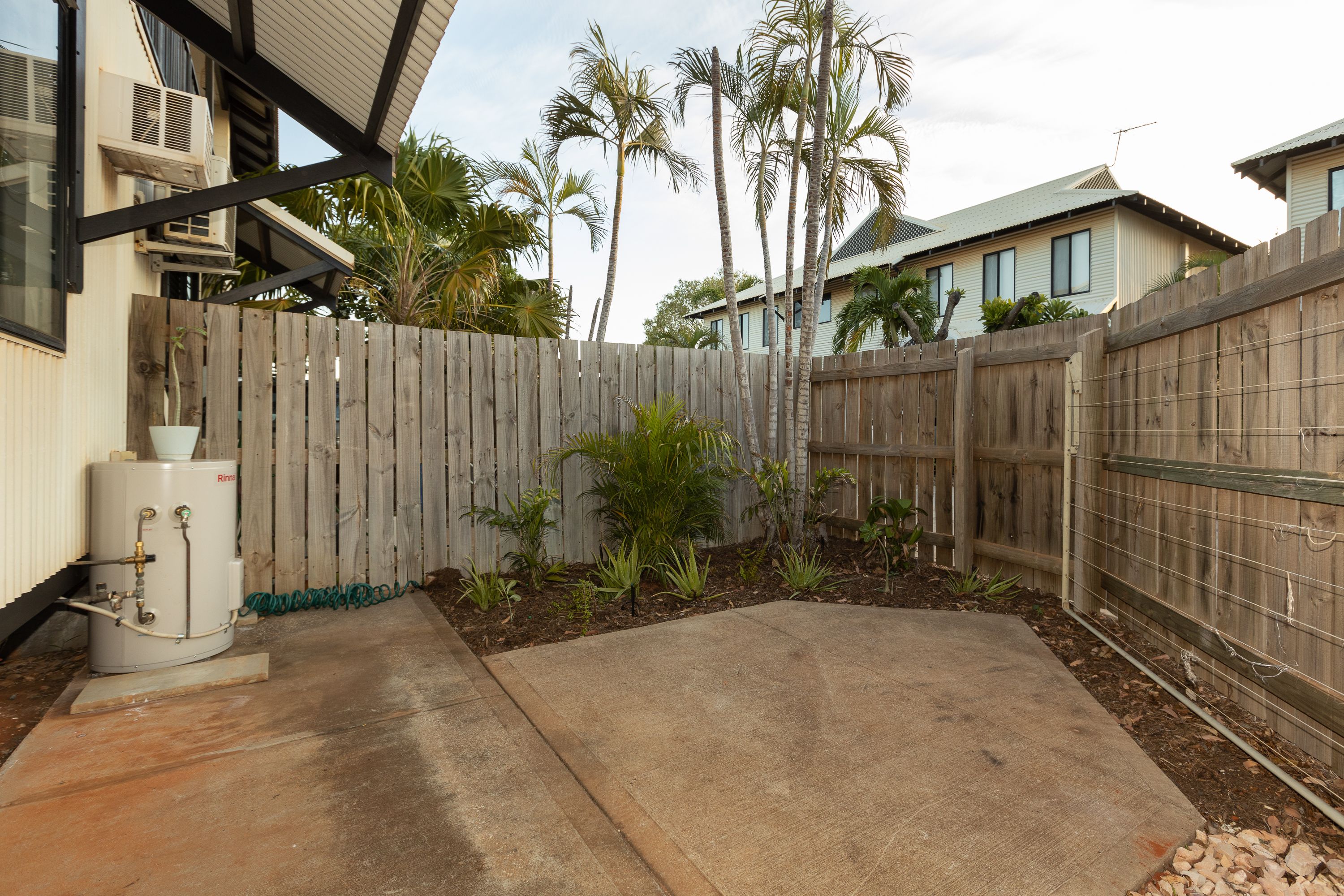 2/3 Chapple Street — photo 16 of 20