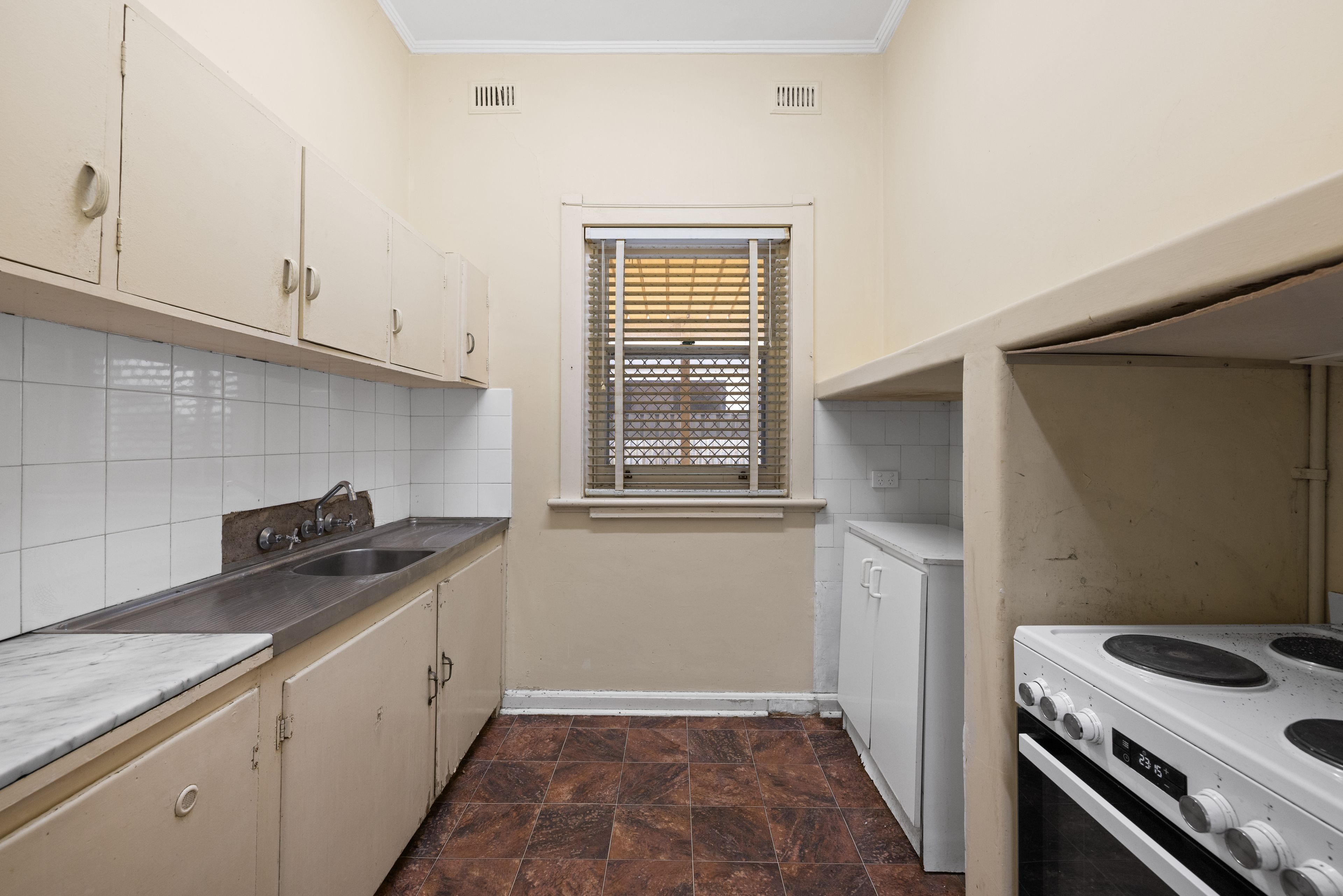 153 Churchill Road — photo 9 of 25