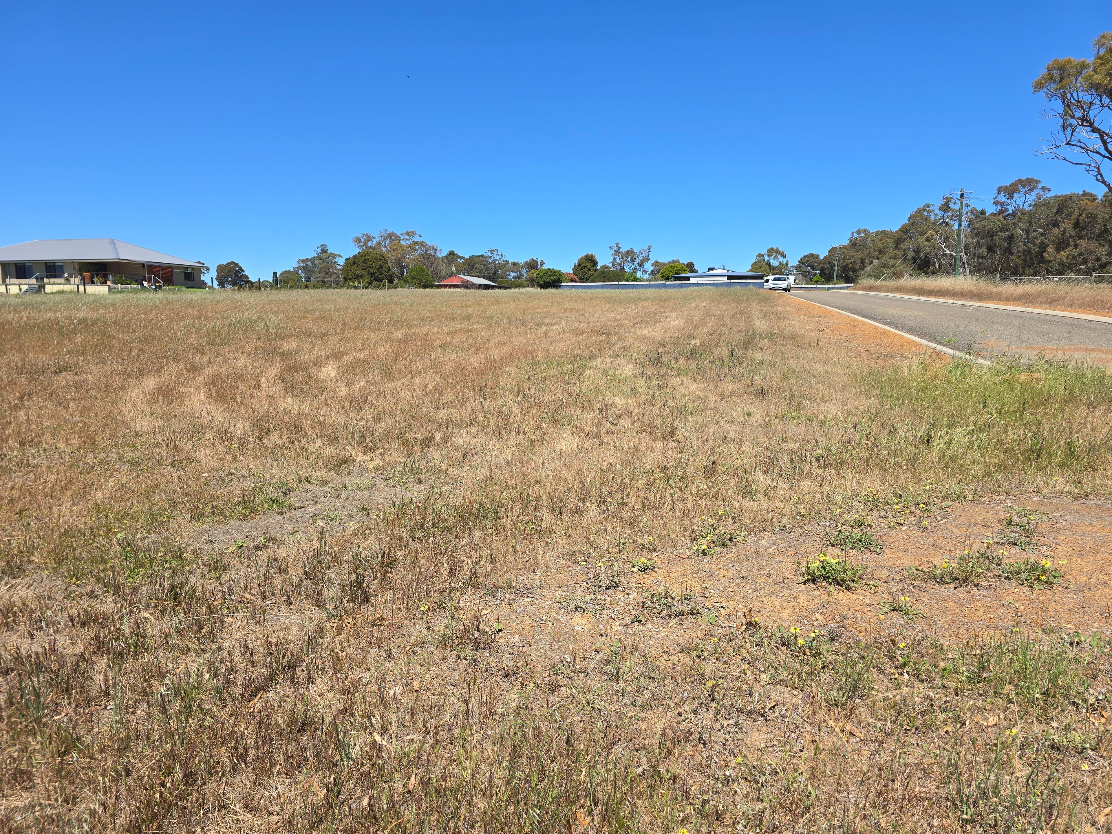 4 Hovea Court — photo 4 of 4