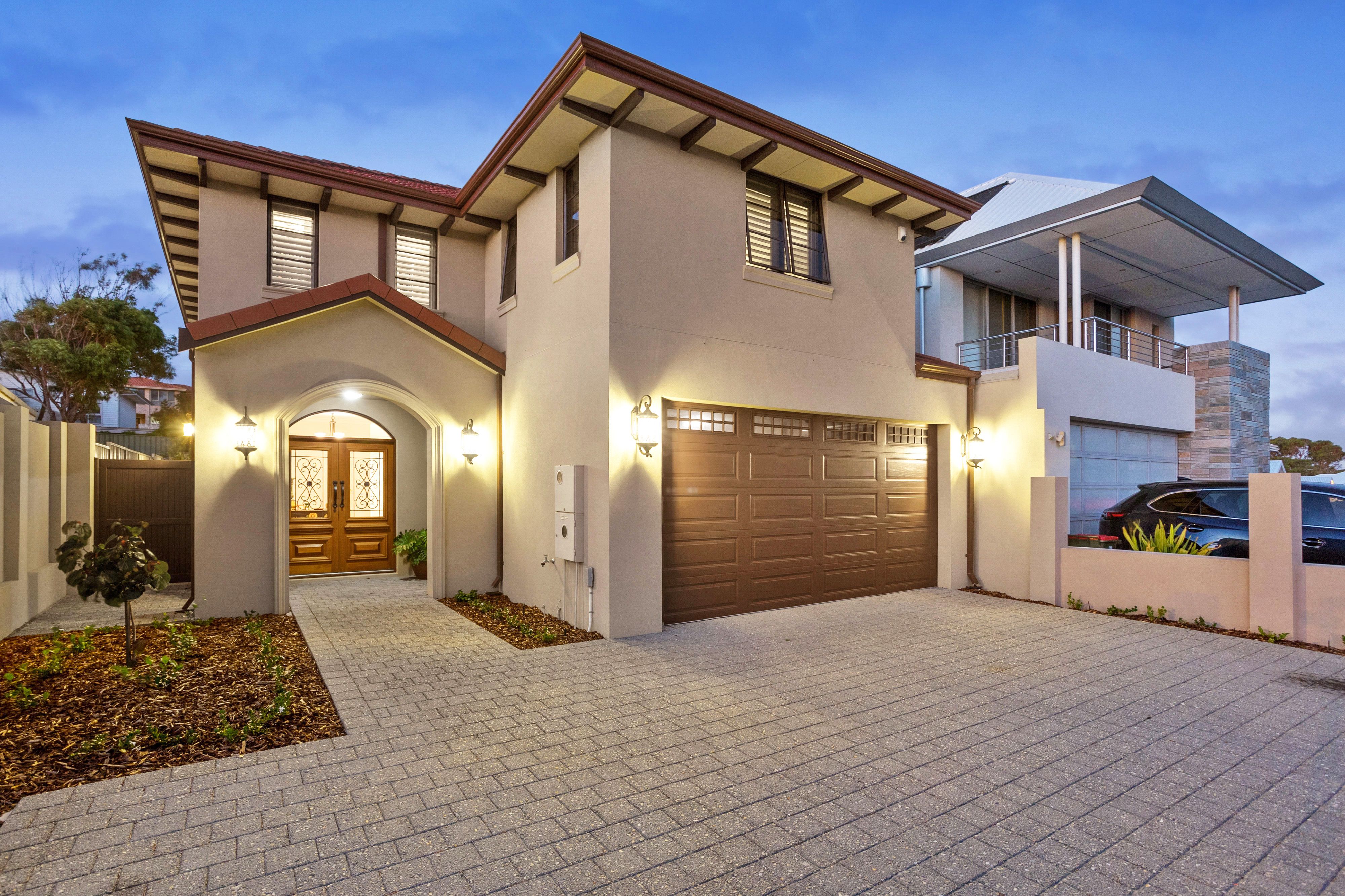 32 Karrinyup Road, Trigg, WA 6029