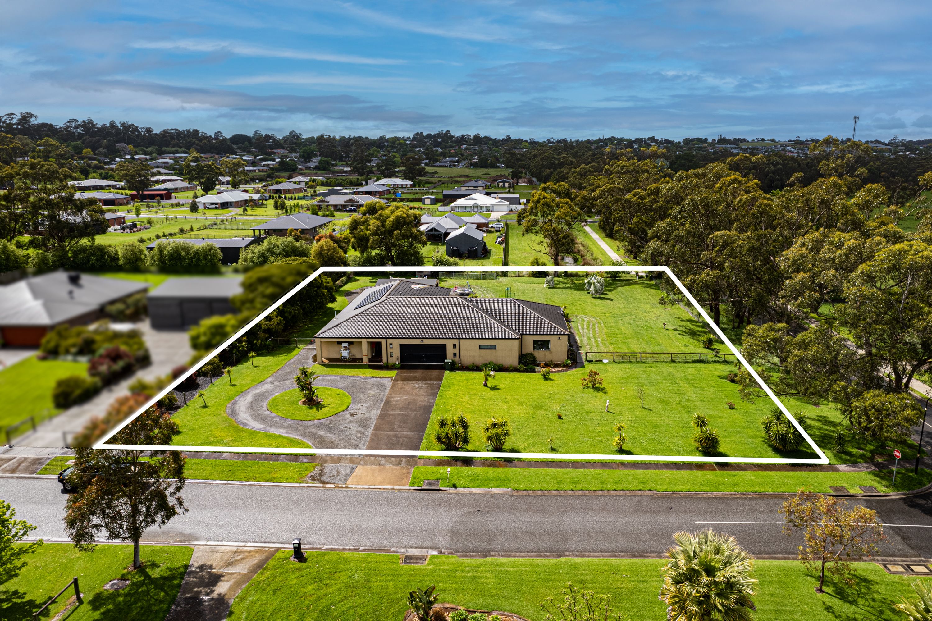 37 Bunjil Drive, Drouin, VIC 3818 Sold House Ray White Drouin