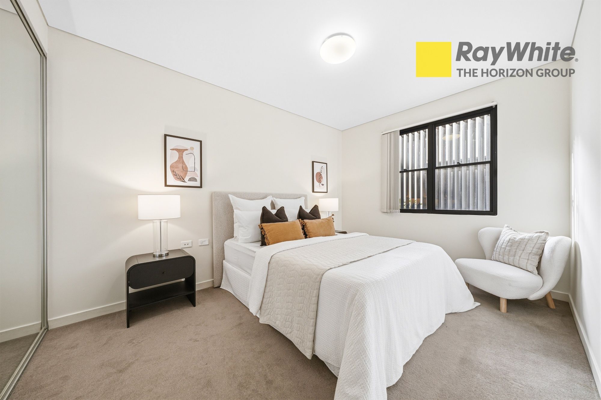 G02/40-44 Edgeworth David Avenue — photo 4 of 13