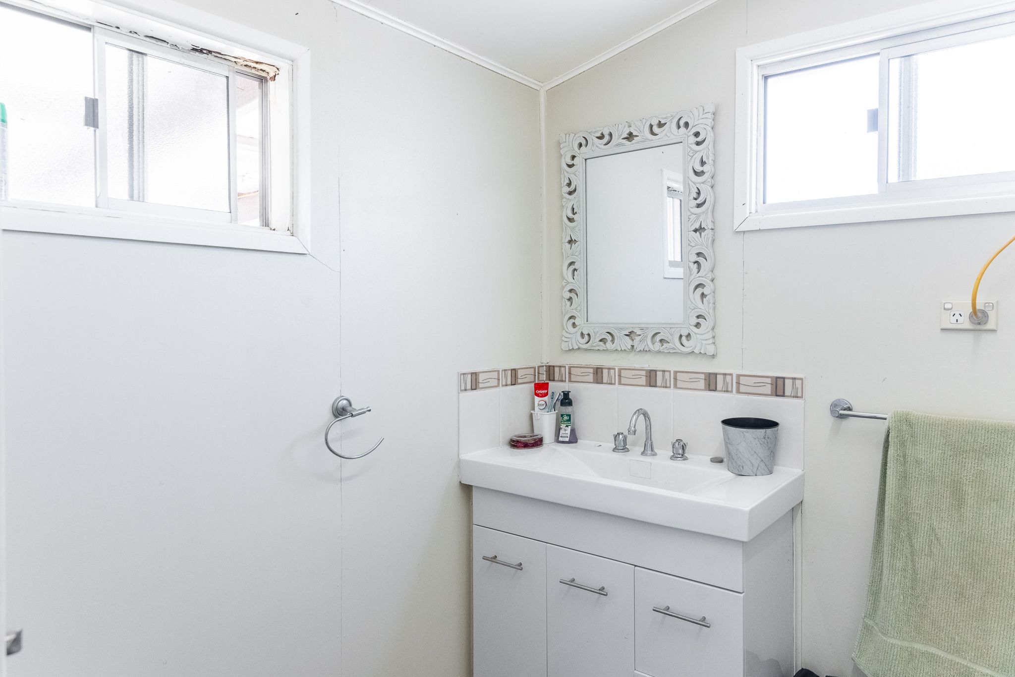 27 Pelican Street — photo 15 of 25