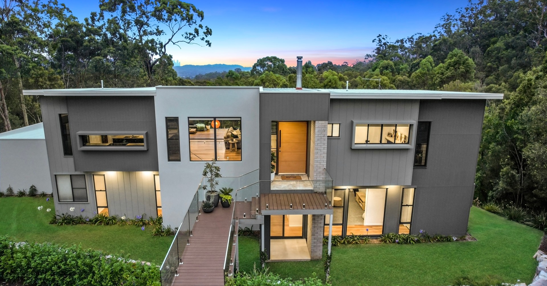 5 Buckingham Way Elanora QLD 4221 Sold House Ray White Tugun 5-buckingham-way-elanora-qld-4221-sold-house-ray-white-tugun