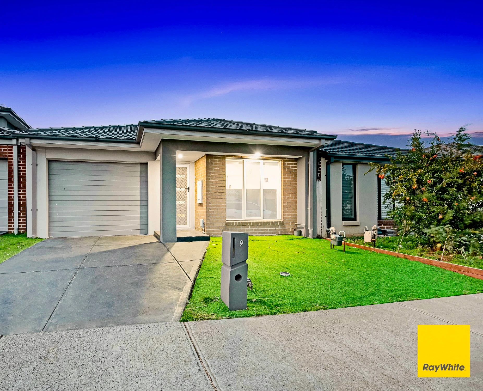 9 Dundee Way, Truganina, VIC 3029