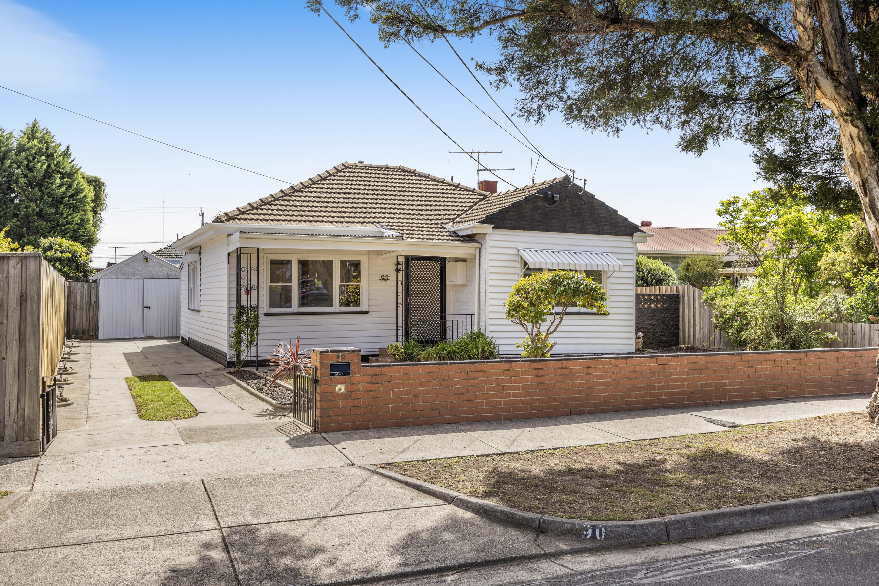 90 Lloyd Avenue, Reservoir, VIC 3073