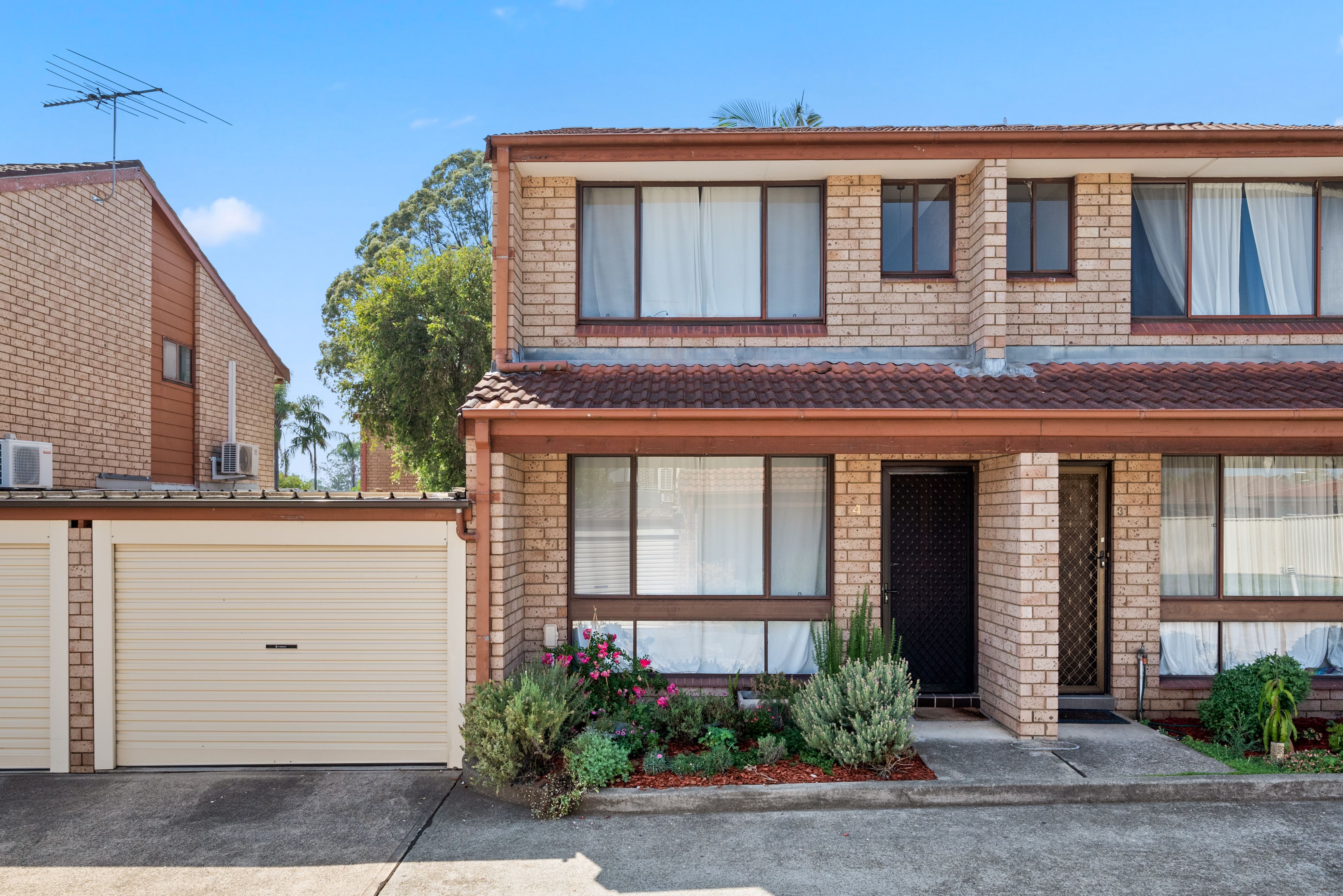 3 Amaranthus Place, Macquarie Fields NSW 2564