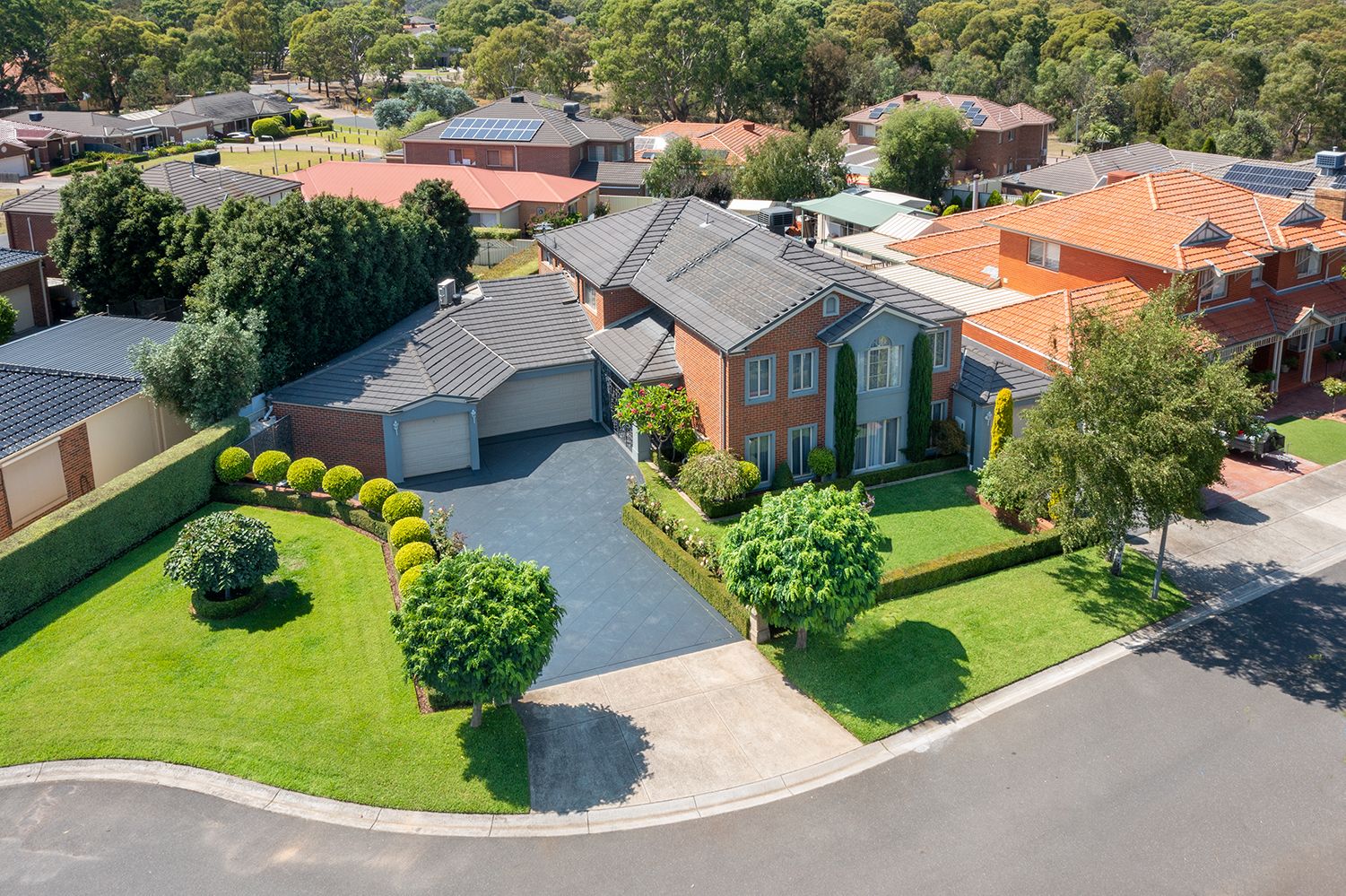 8 Merton Place, Mill Park VIC 3082