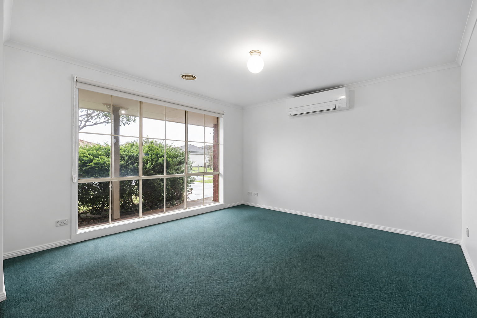 17 Grevillea Place — photo 4 of 10