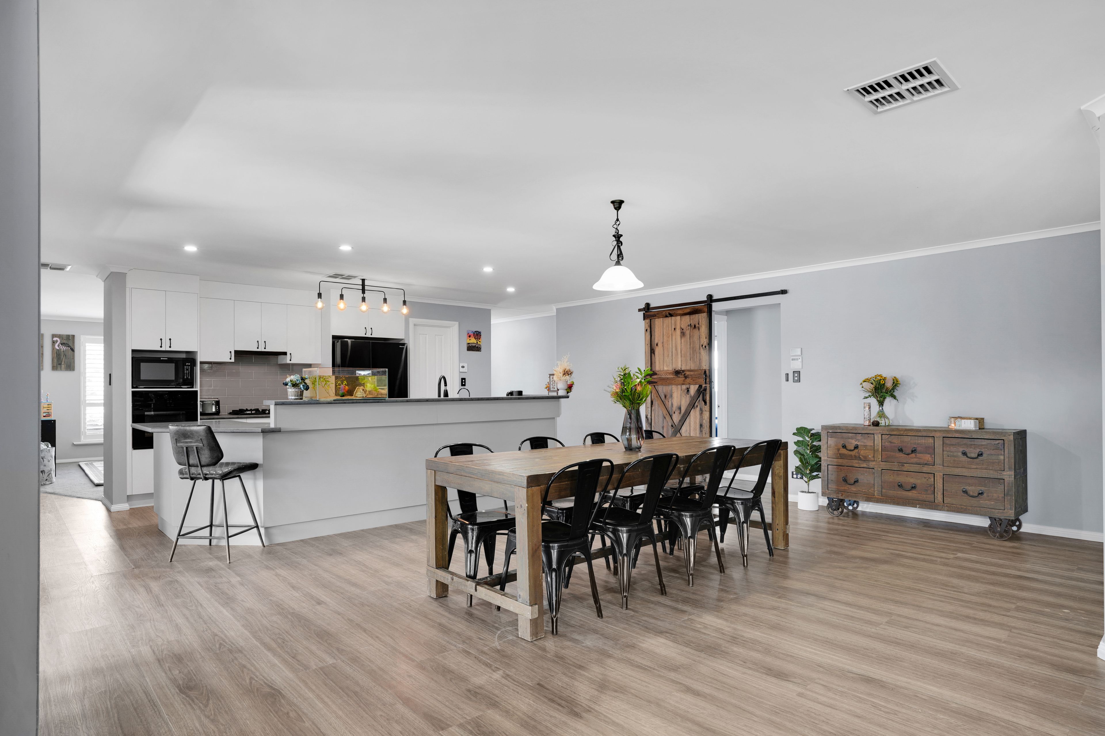 23 Station Place — photo 9 of 15
