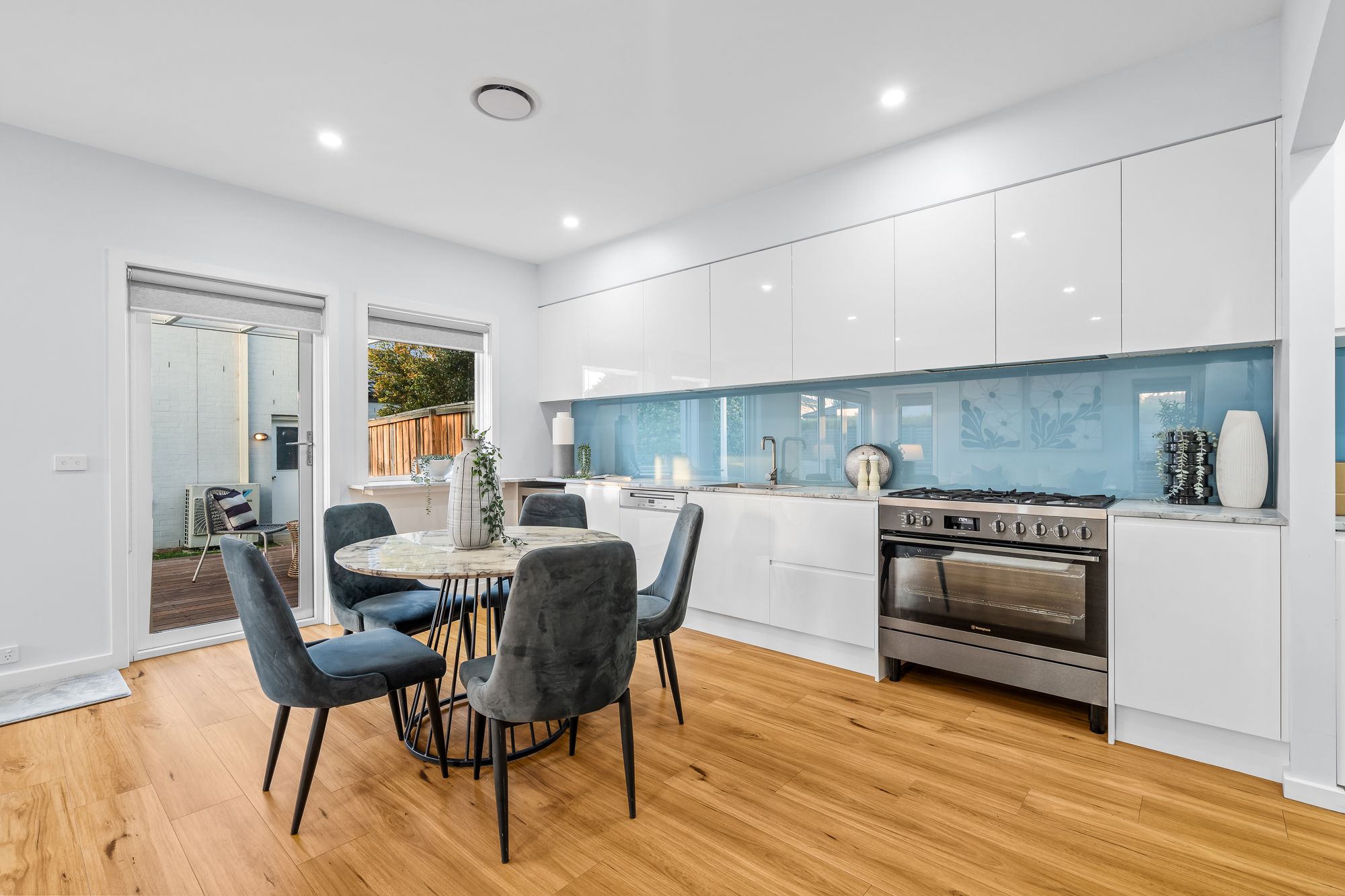 15 Kelby Street — photo 7 of 28