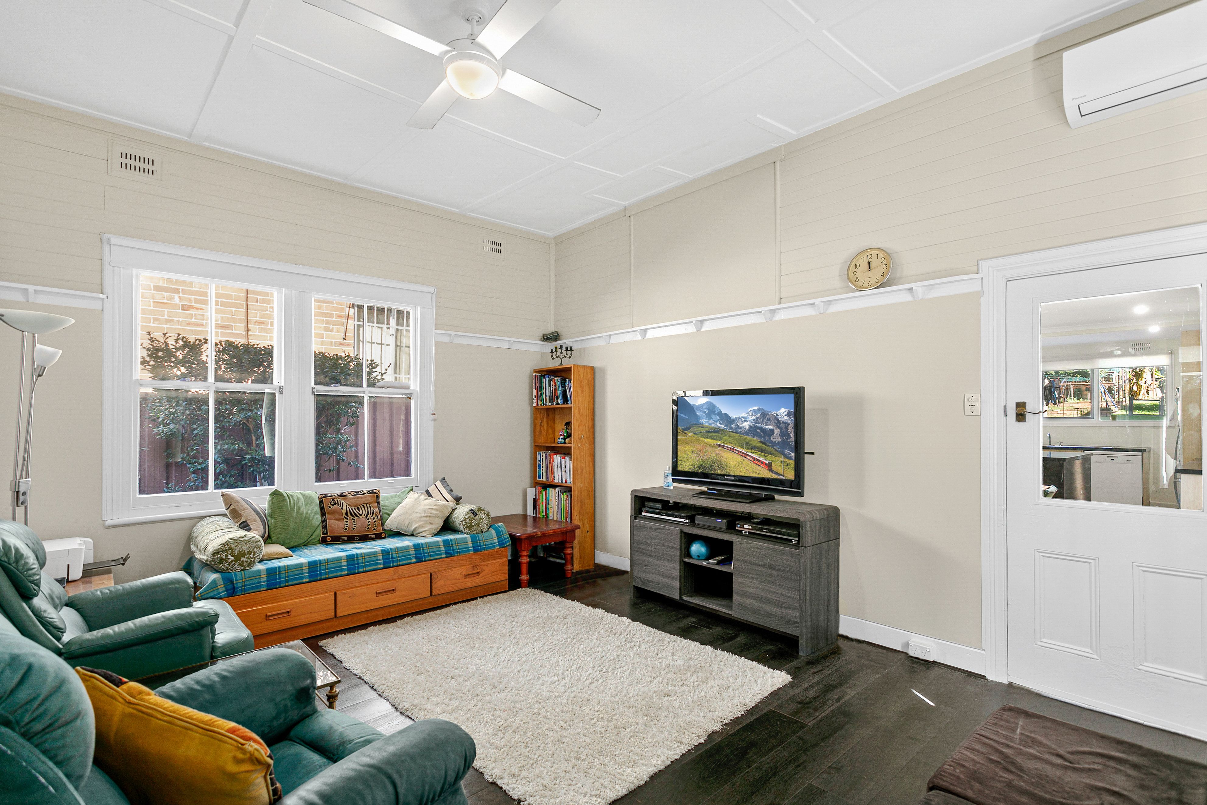 7 Fleet Street, Carlton, NSW 2218