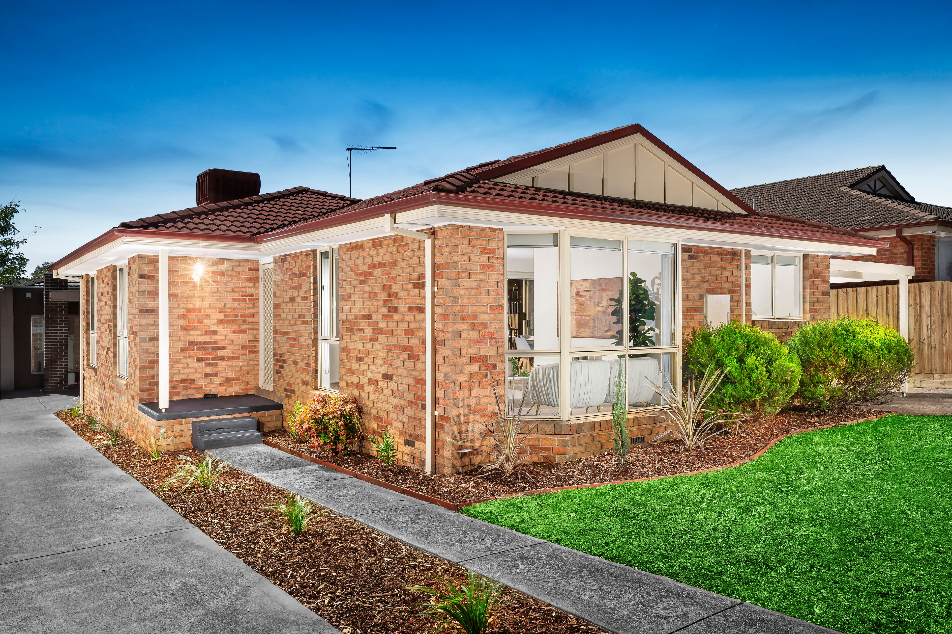 27 Buick Crescent, Mill Park VIC 3082
