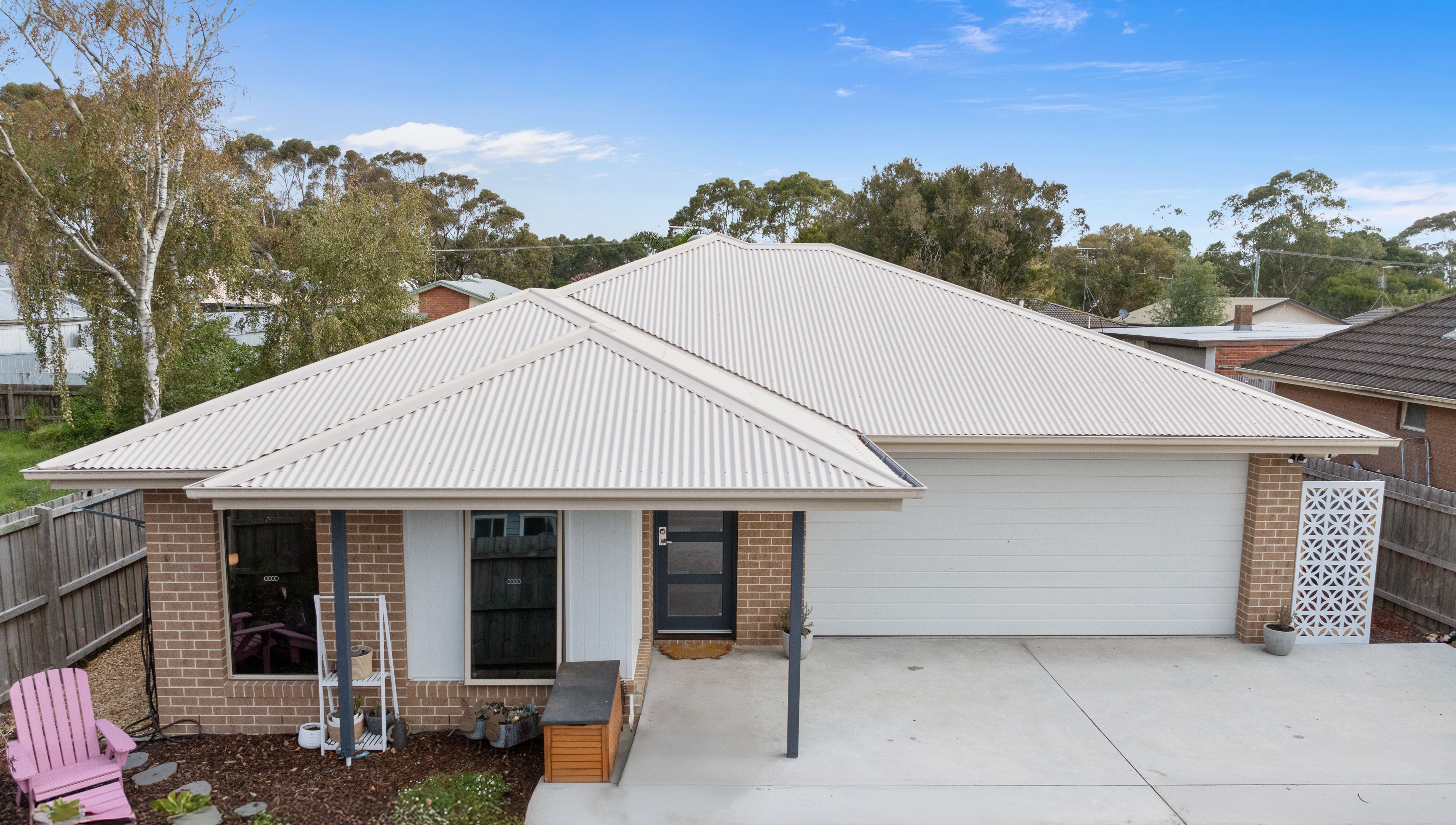 2/11 Parkes Street — photo from Ray White Wonthaggi
