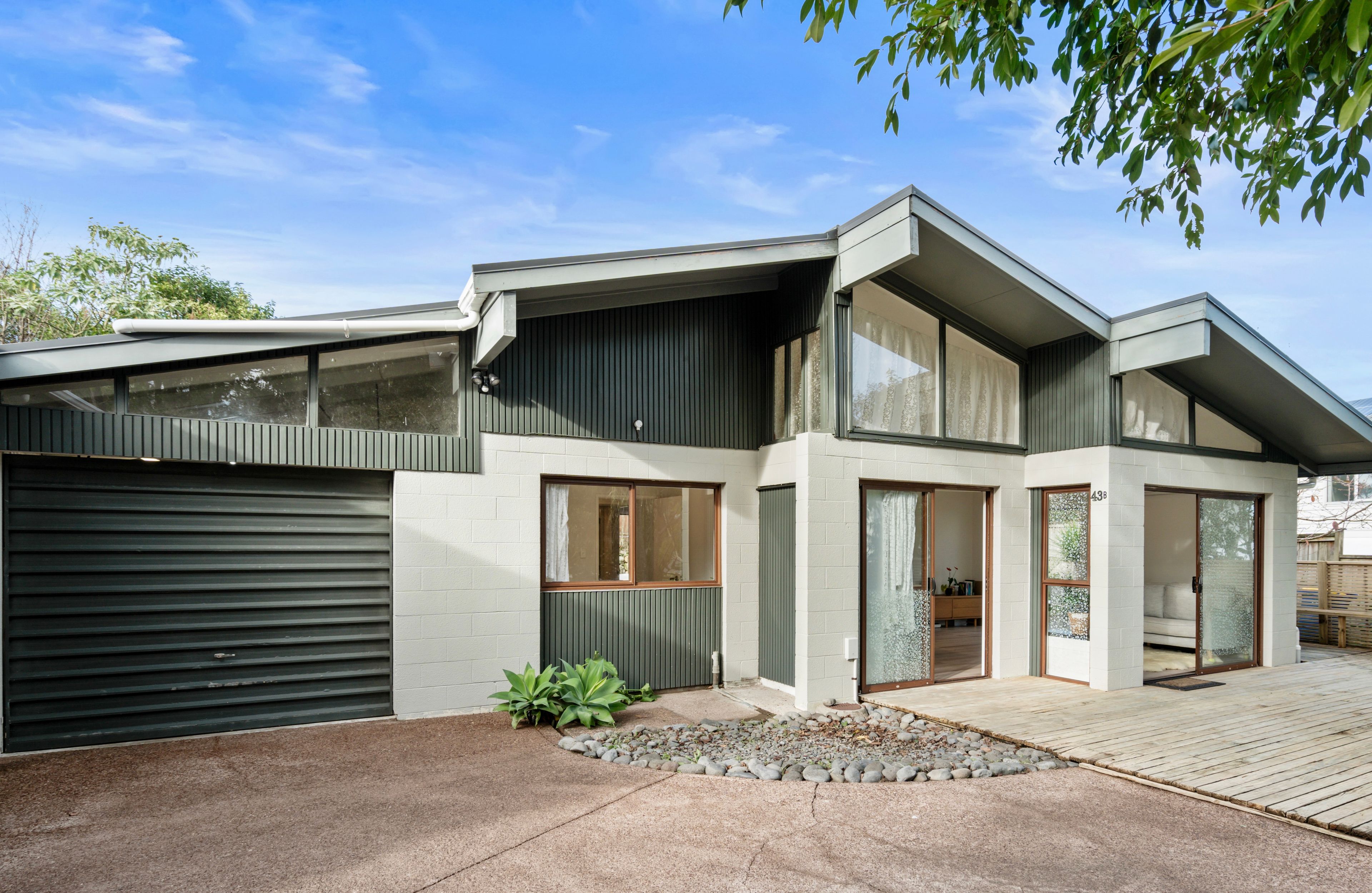 43B Ravenwood Drive, Forrest Hill, North Shore City 0620 House for