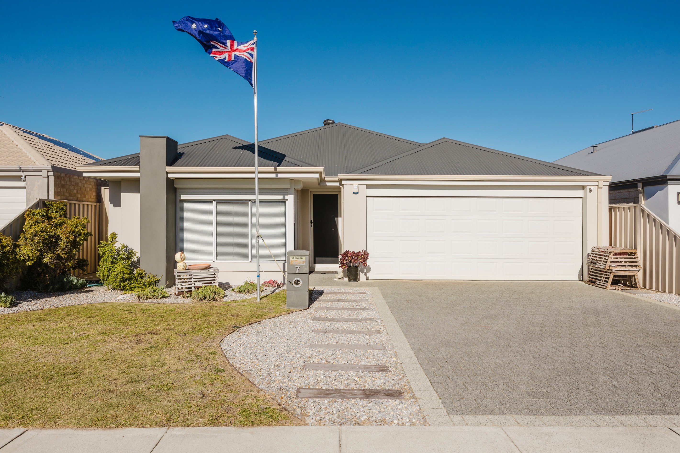 7 Snapper Way, Two Rocks, WA 6037