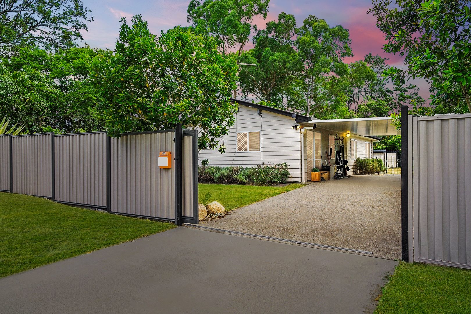 7 Moffatt Road, Waterford West QLD 4133