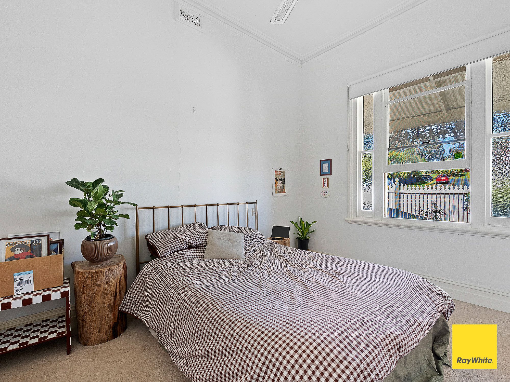 82 Gladstone Street — photo 9 of 18