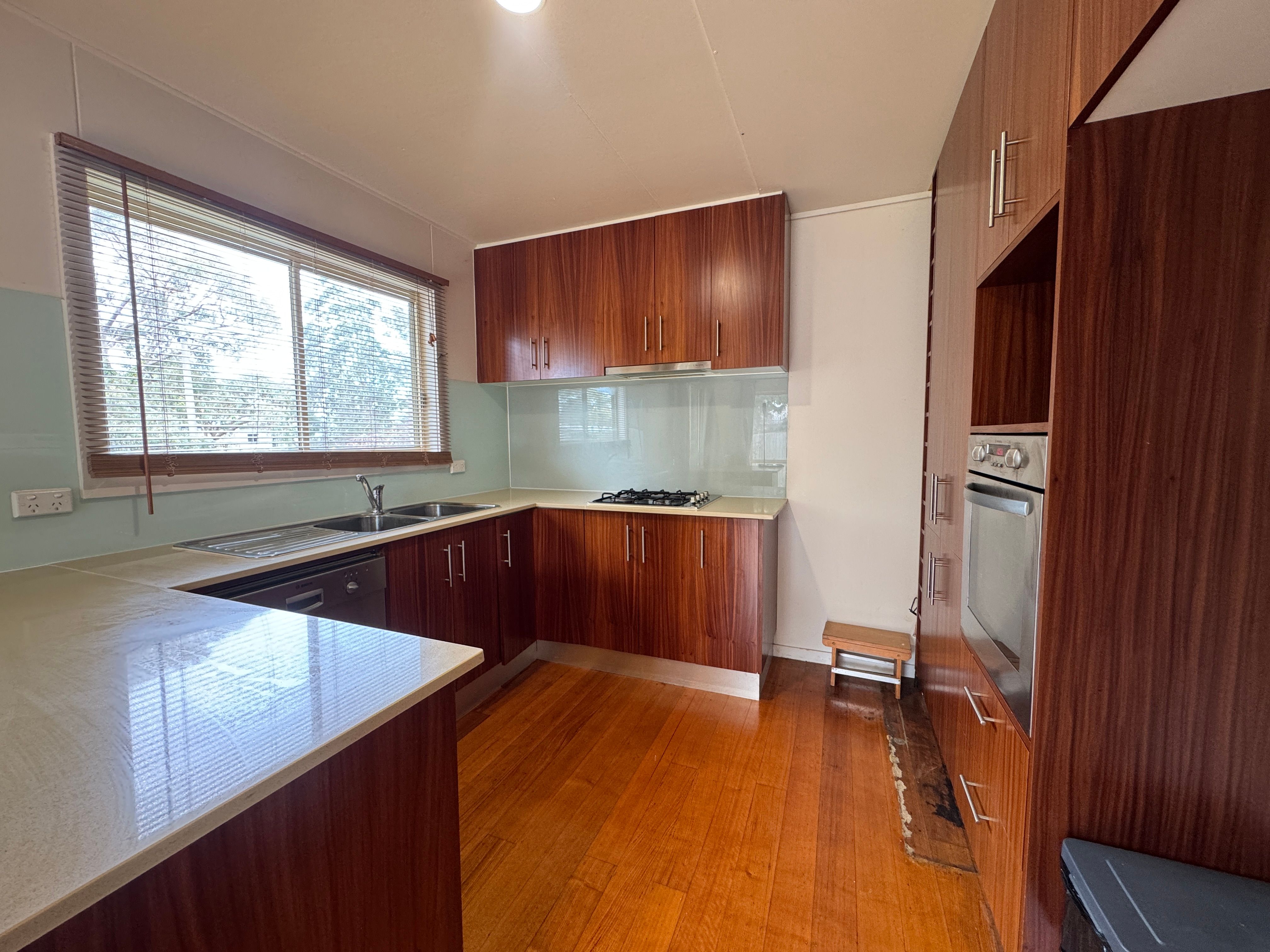 27 Beilby Avenue, Inverloch, VIC 3996