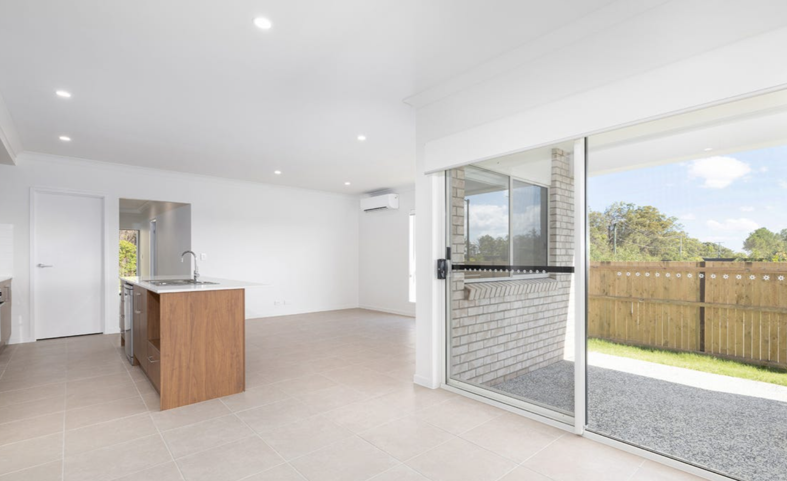 15 Aaron Circuit, Browns Plains, QLD 4118