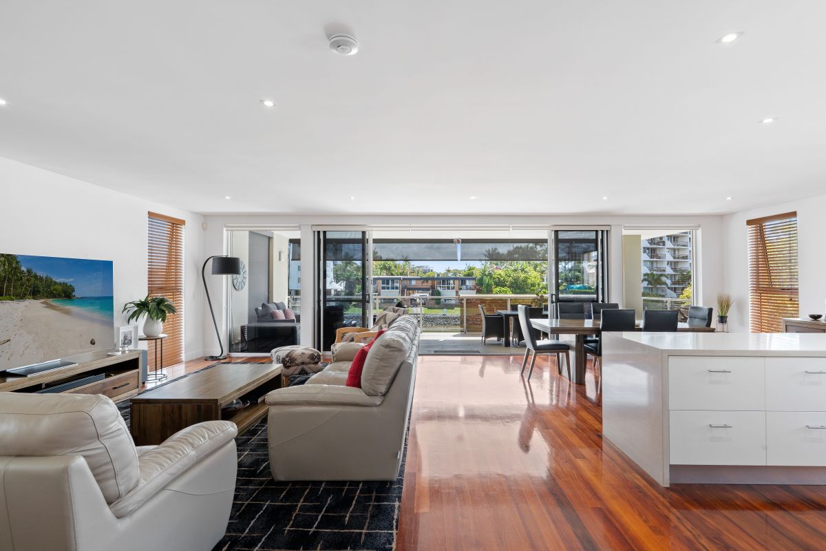 2/19 Paradise Island, Surfers Paradise, QLD 4217