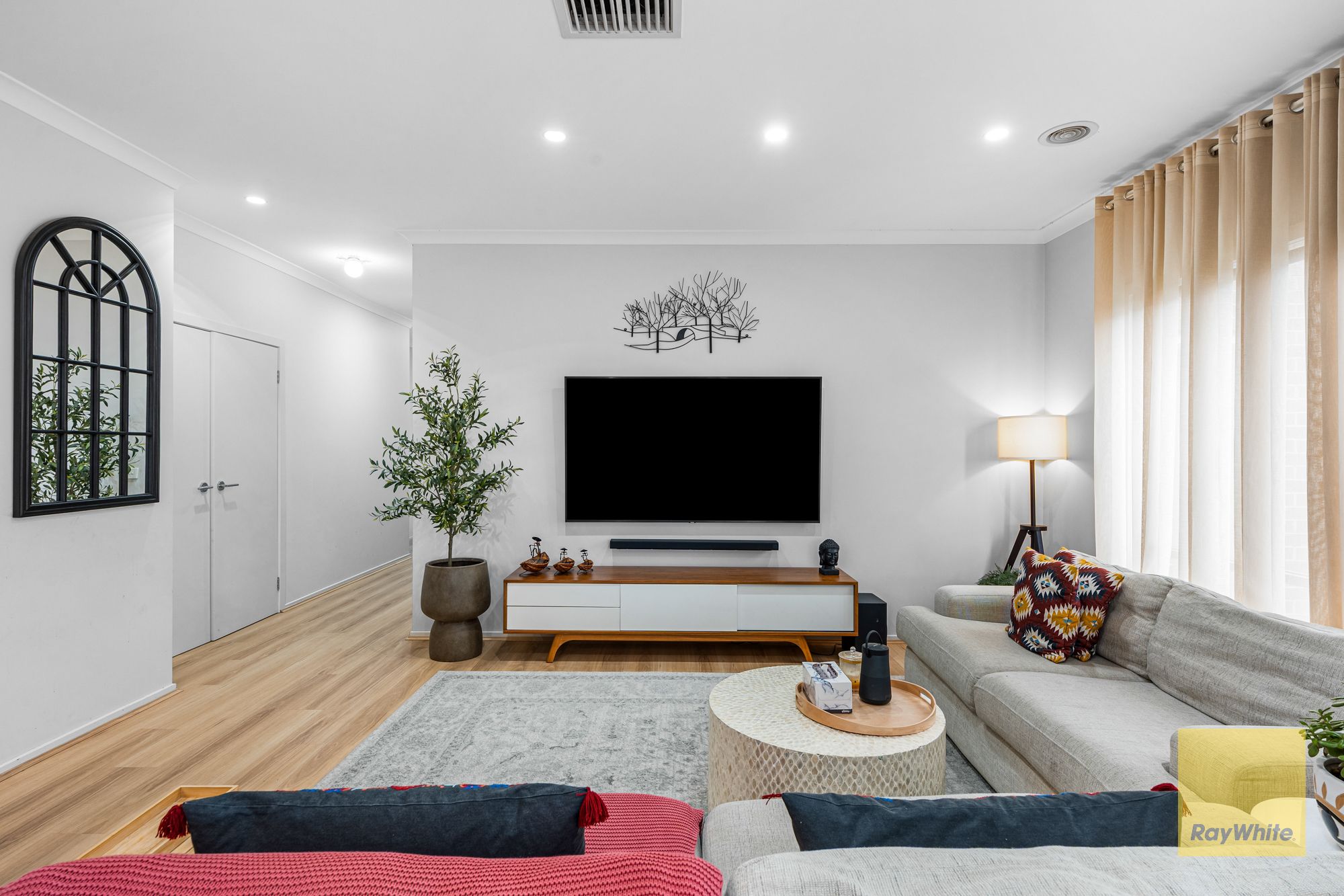 30 JAMAICA Street — photo 6 of 20