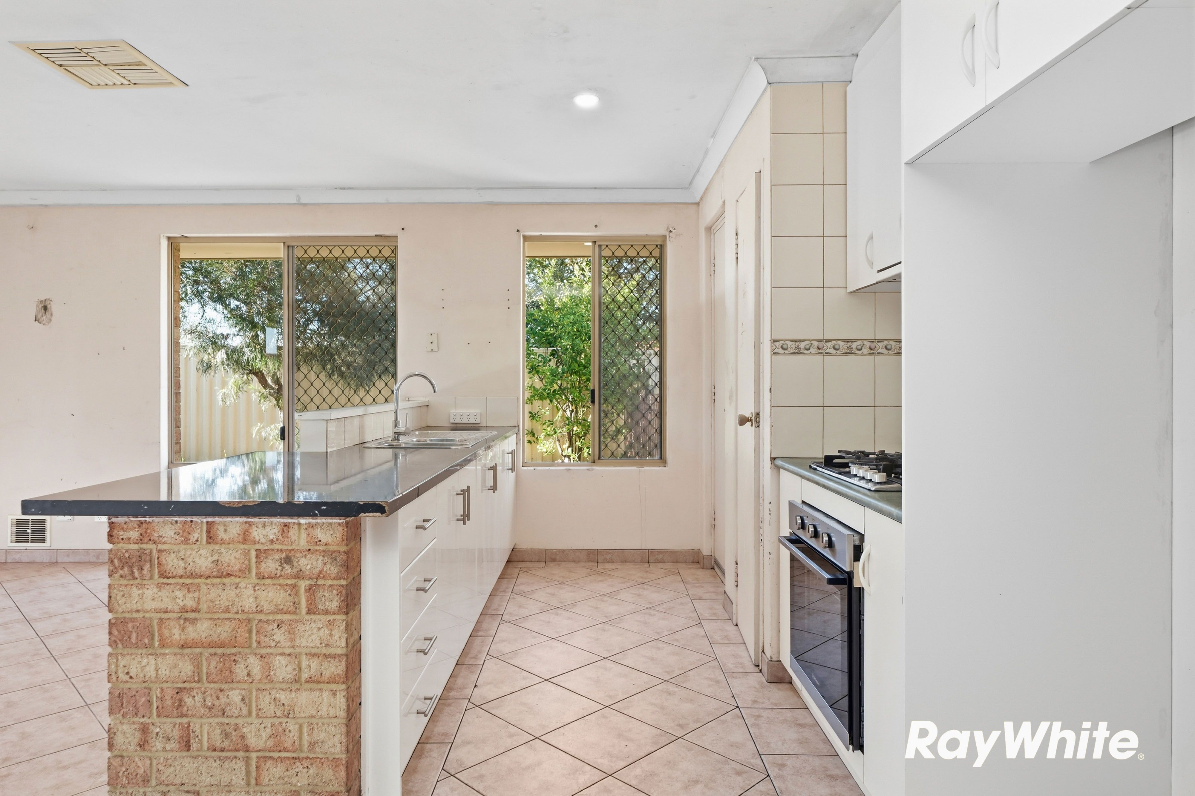 1 Kybo Place — photo 4 of 16