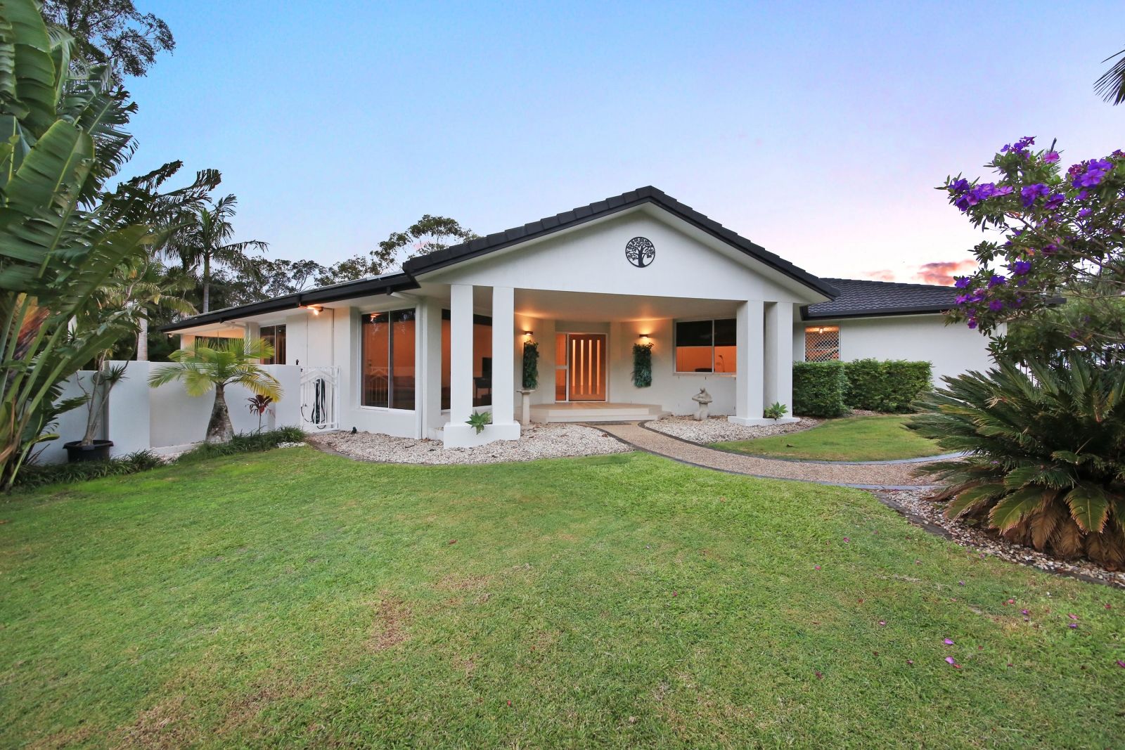 1 Jarvis Place, Arundel QLD 4214