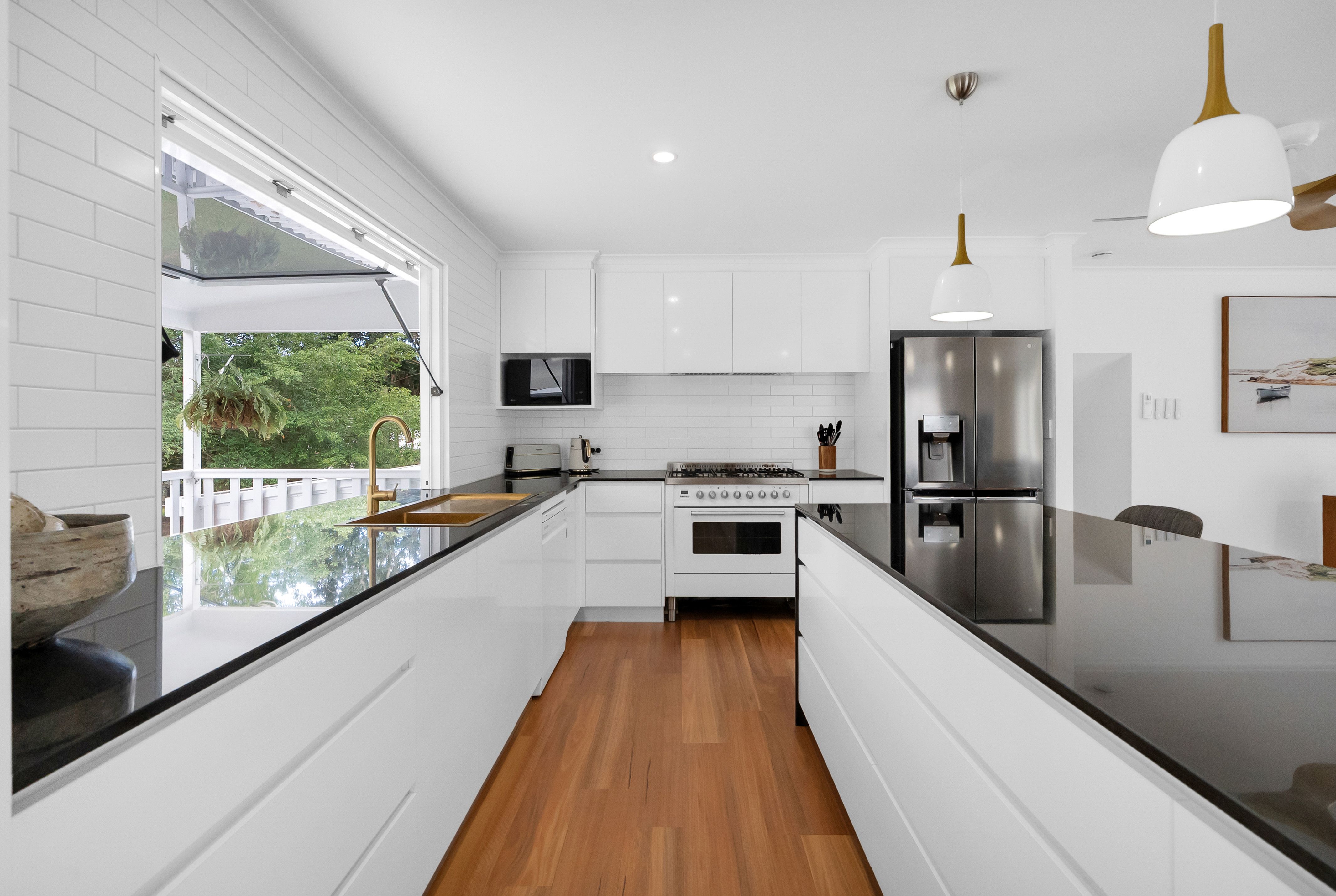 25-27 Evergreen Street — photo 10 of 30