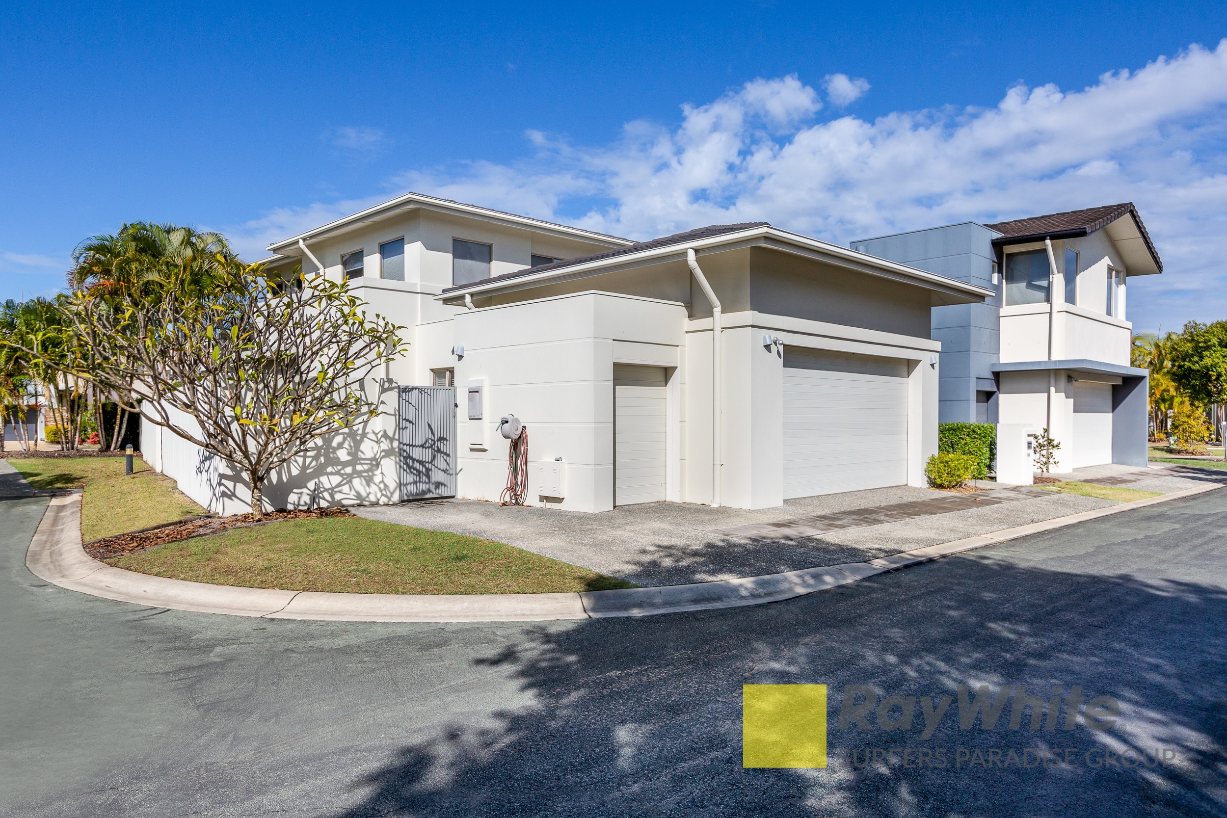 6010 Calardo Avenue, Hope Island, QLD 4212