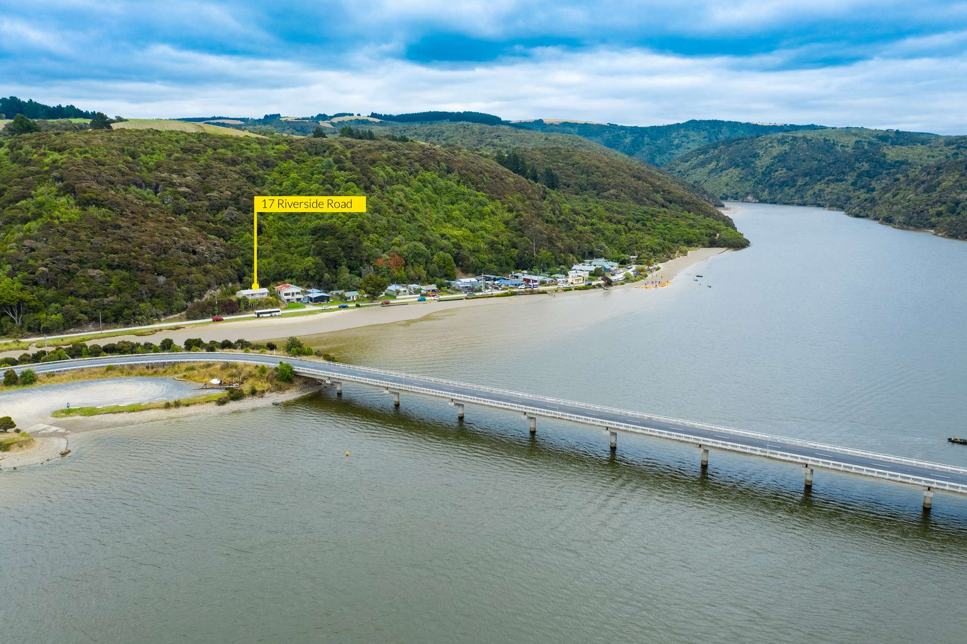 17 Riverside Road, Taieri Mouth, Clutha District Real Estate Ray