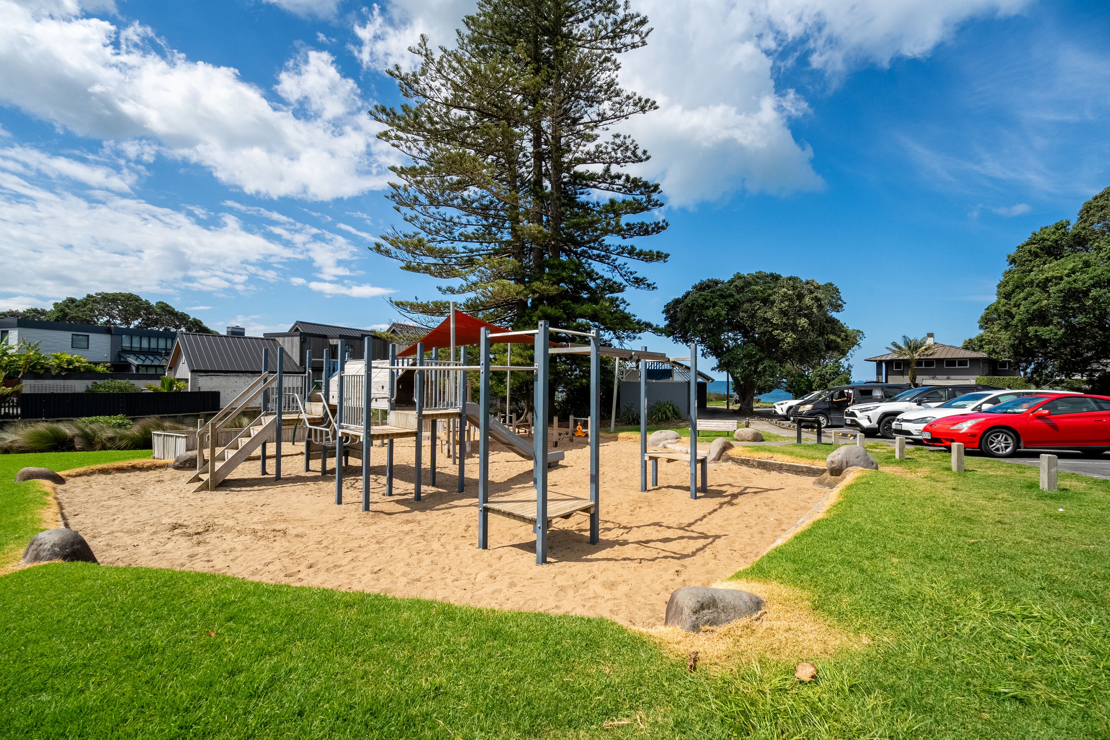 8/8 Park Rise, Campbells Bay, North Shore City