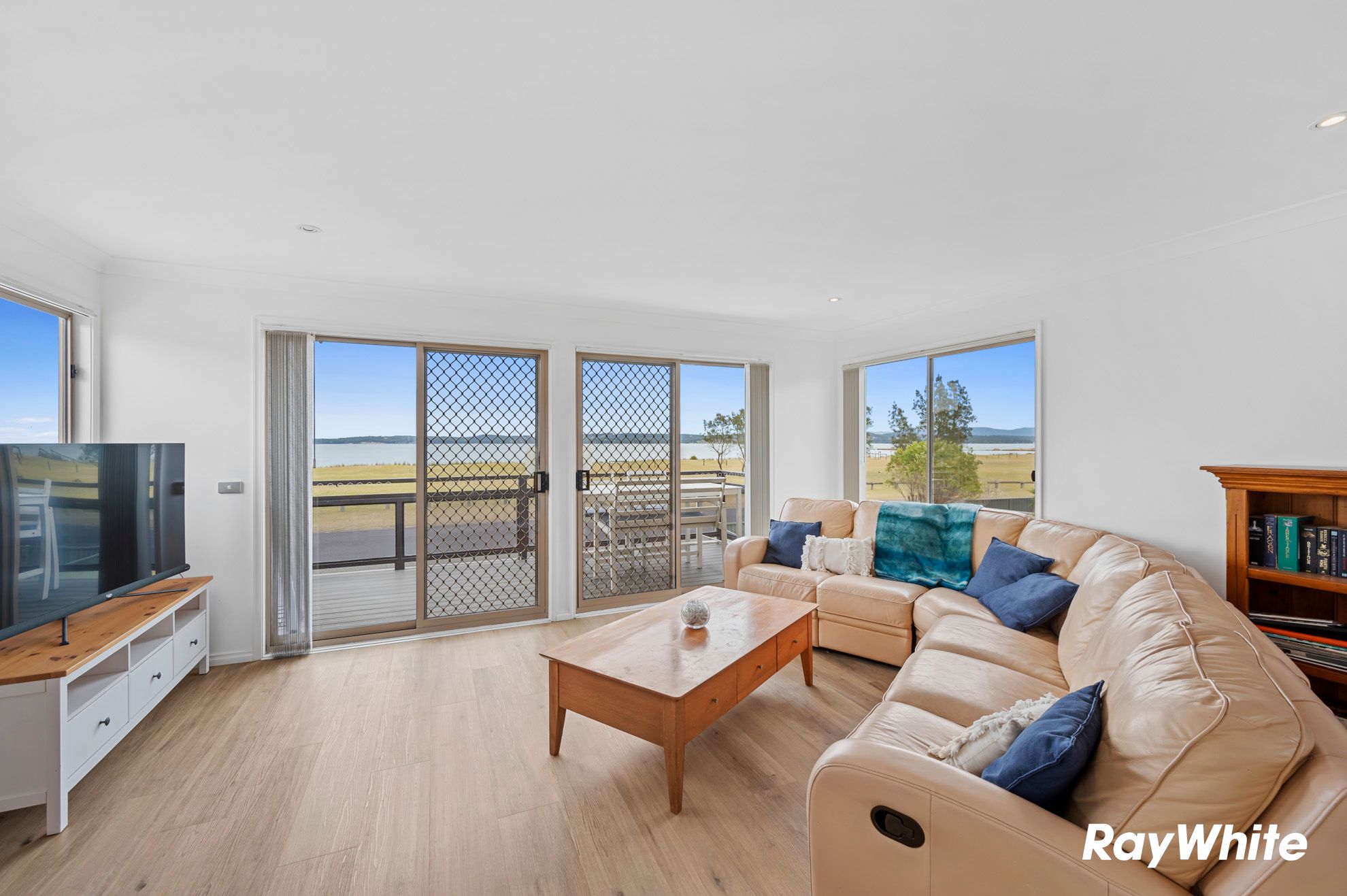 1/6 Hibiscus Close, Maloneys Beach, NSW 2536