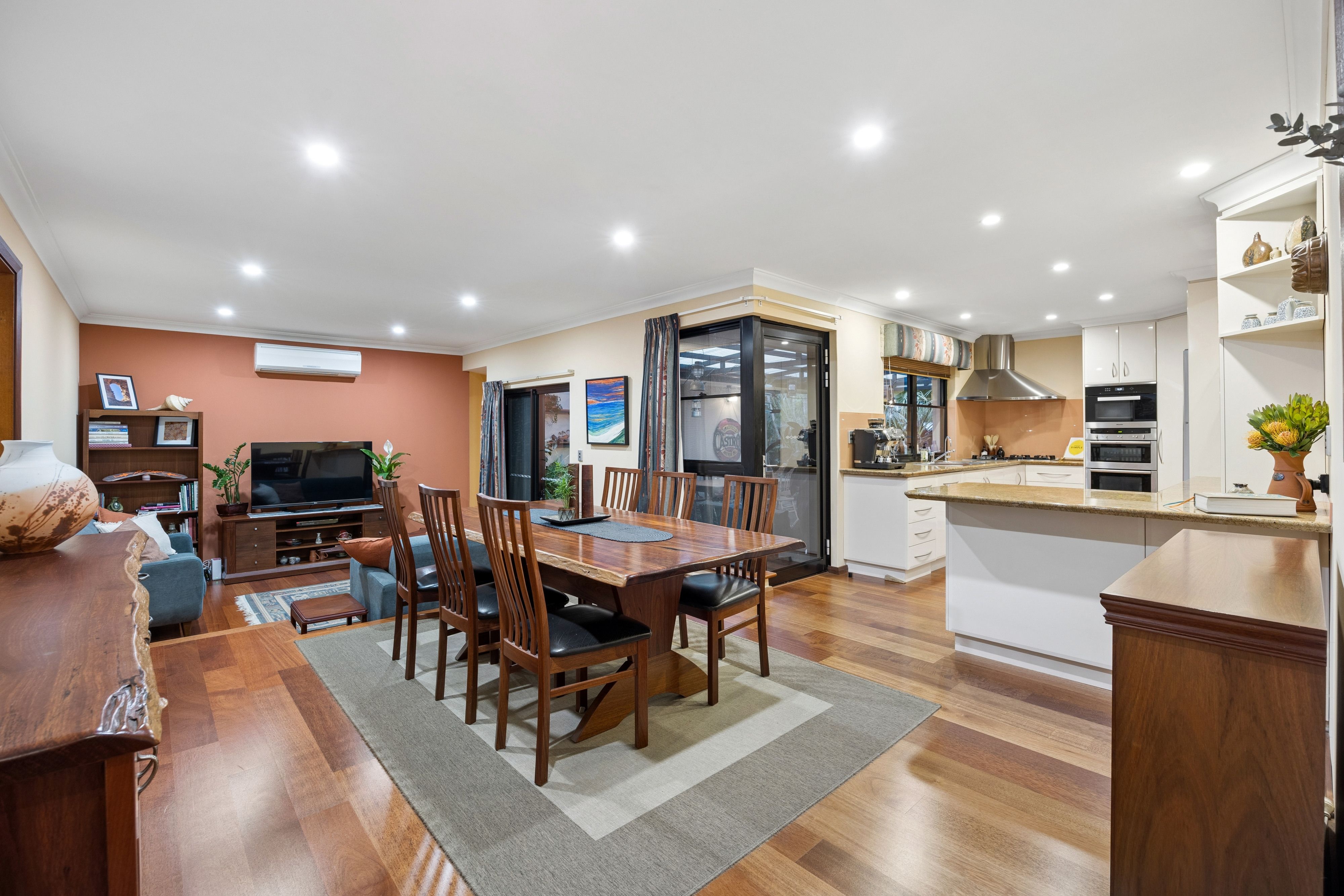 12 Carbridge Way — photo 11 of 30