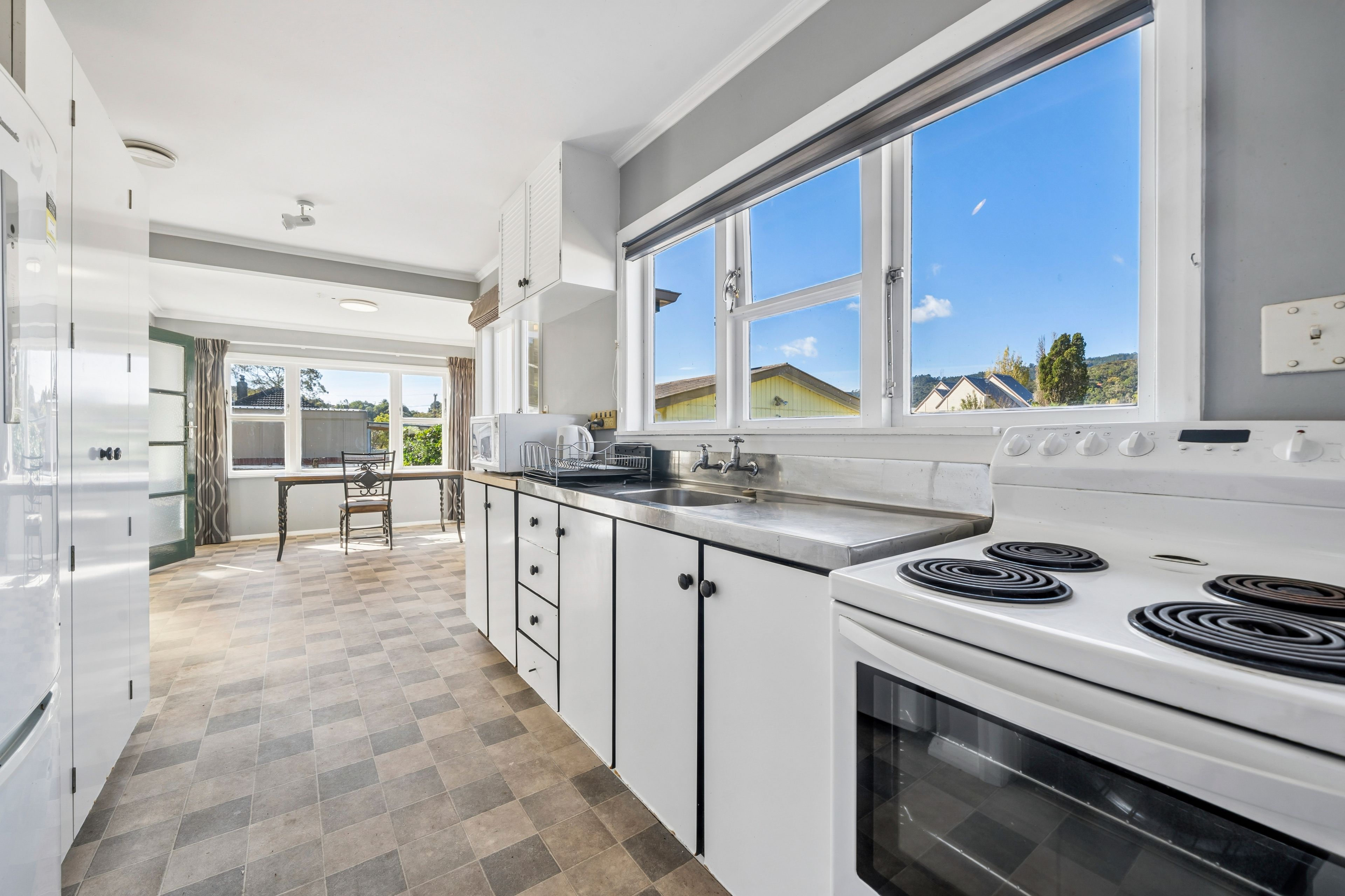 20 Hanson Grove, Stokes Valley, Lower Hutt City