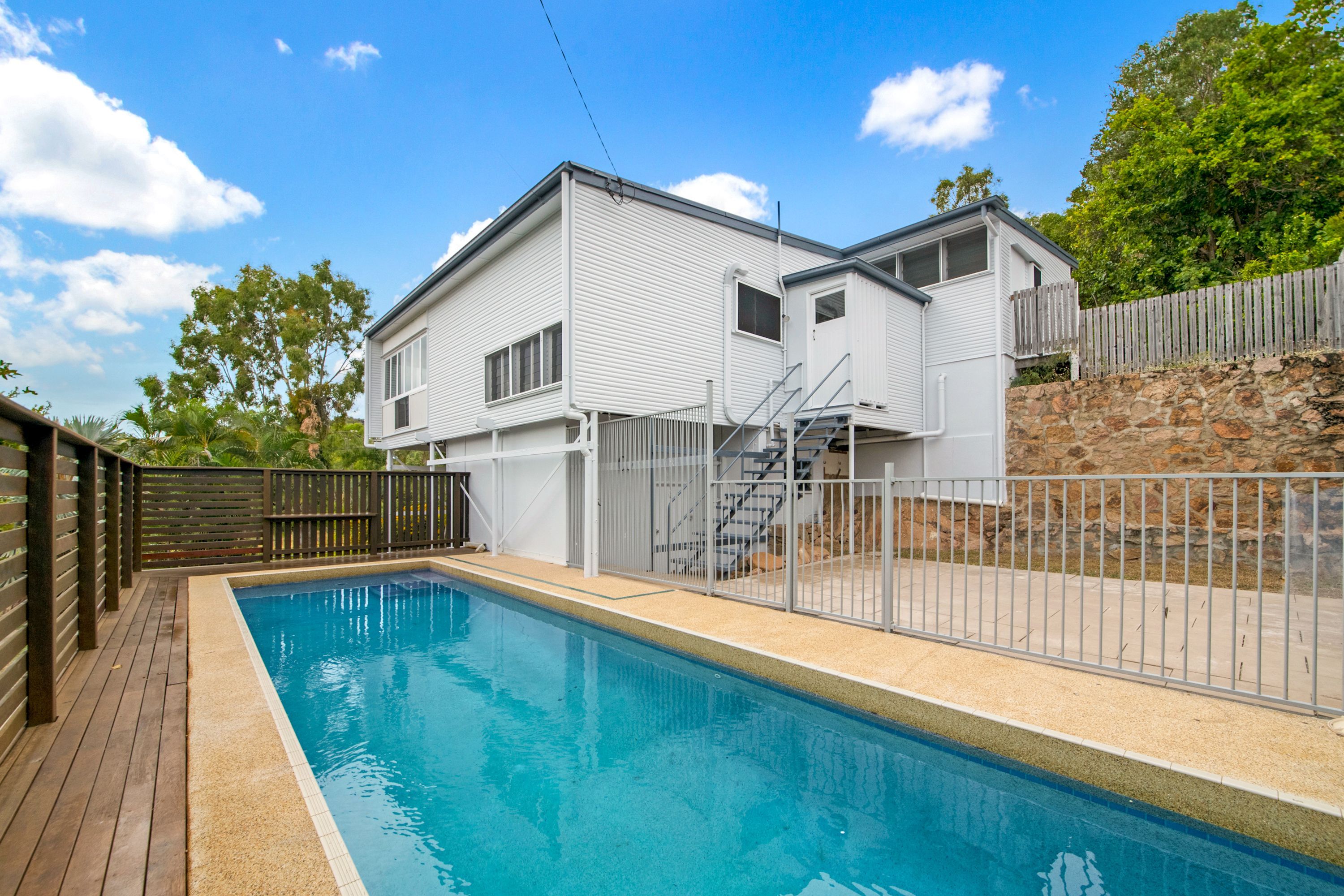 29 Potts Street, Belgian Gardens, QLD 4810