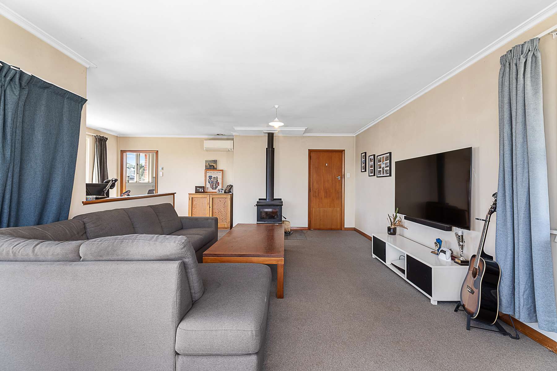 21 Holdaway Street photo 5