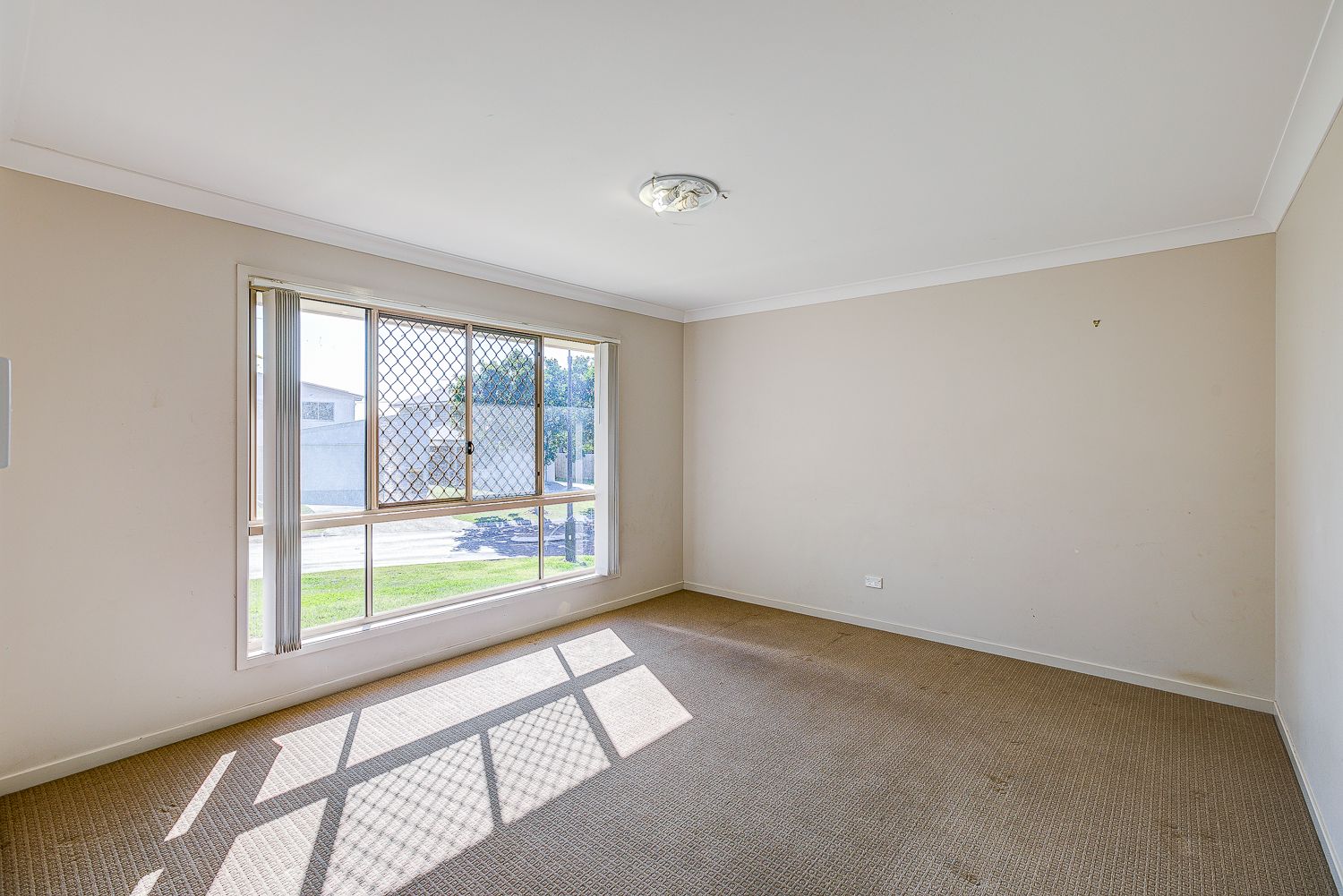 1 Claudia Circuit, Kallangur, QLD 4503